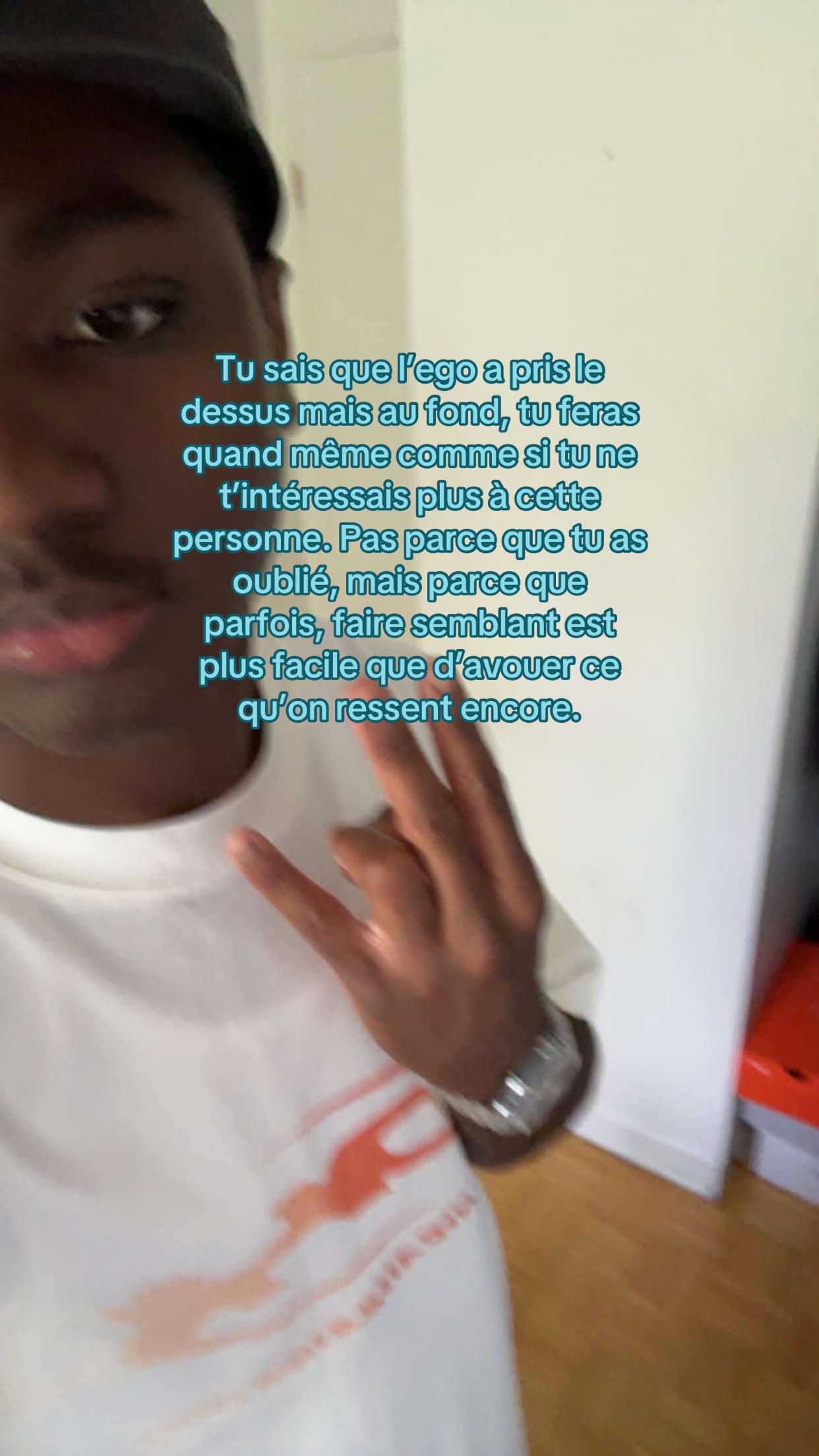 @𝐃 𝐕 𝐍 𝐈 𝐄 𝐋 👽