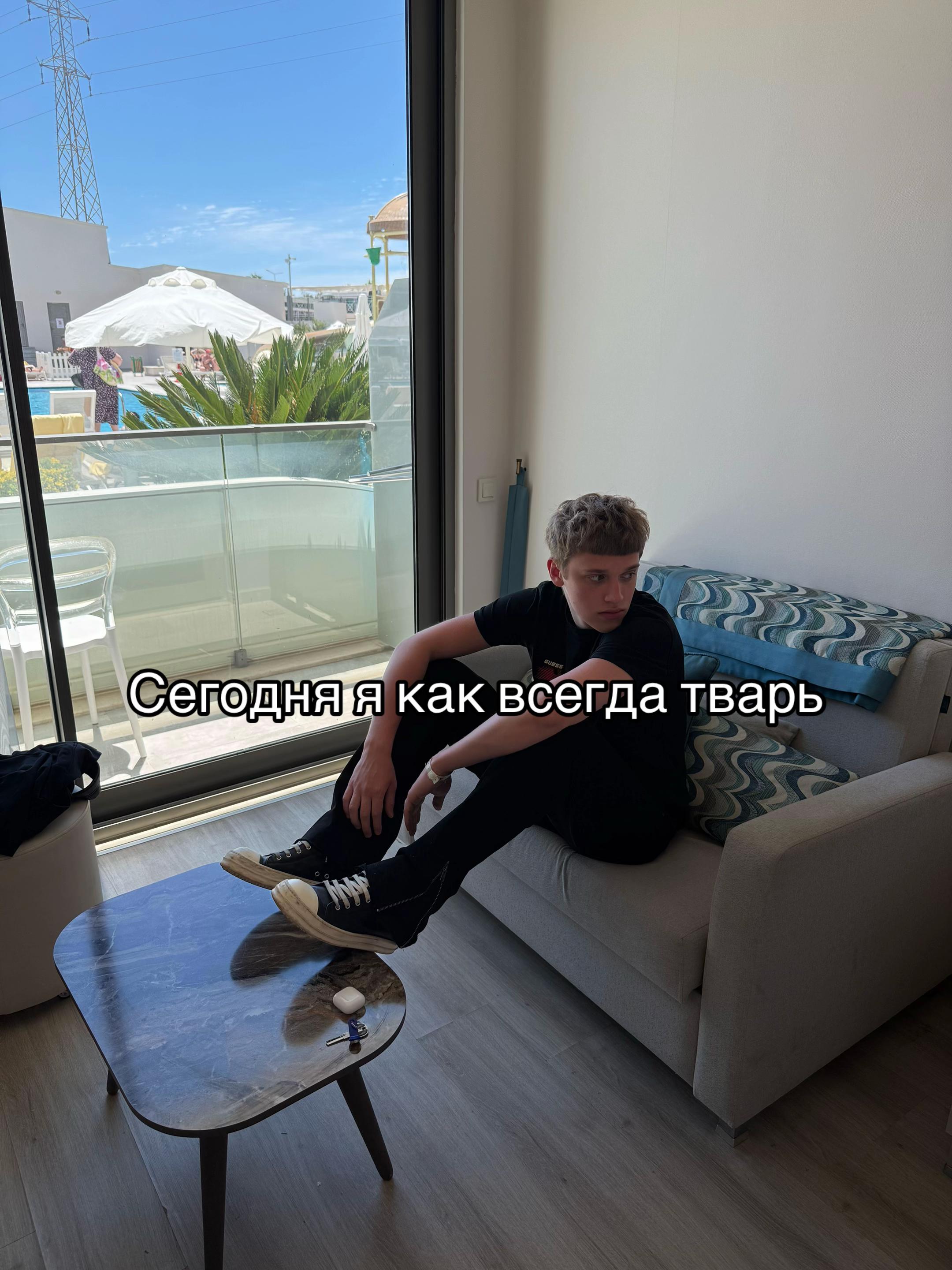 @ТГК: тёмыч доит корову