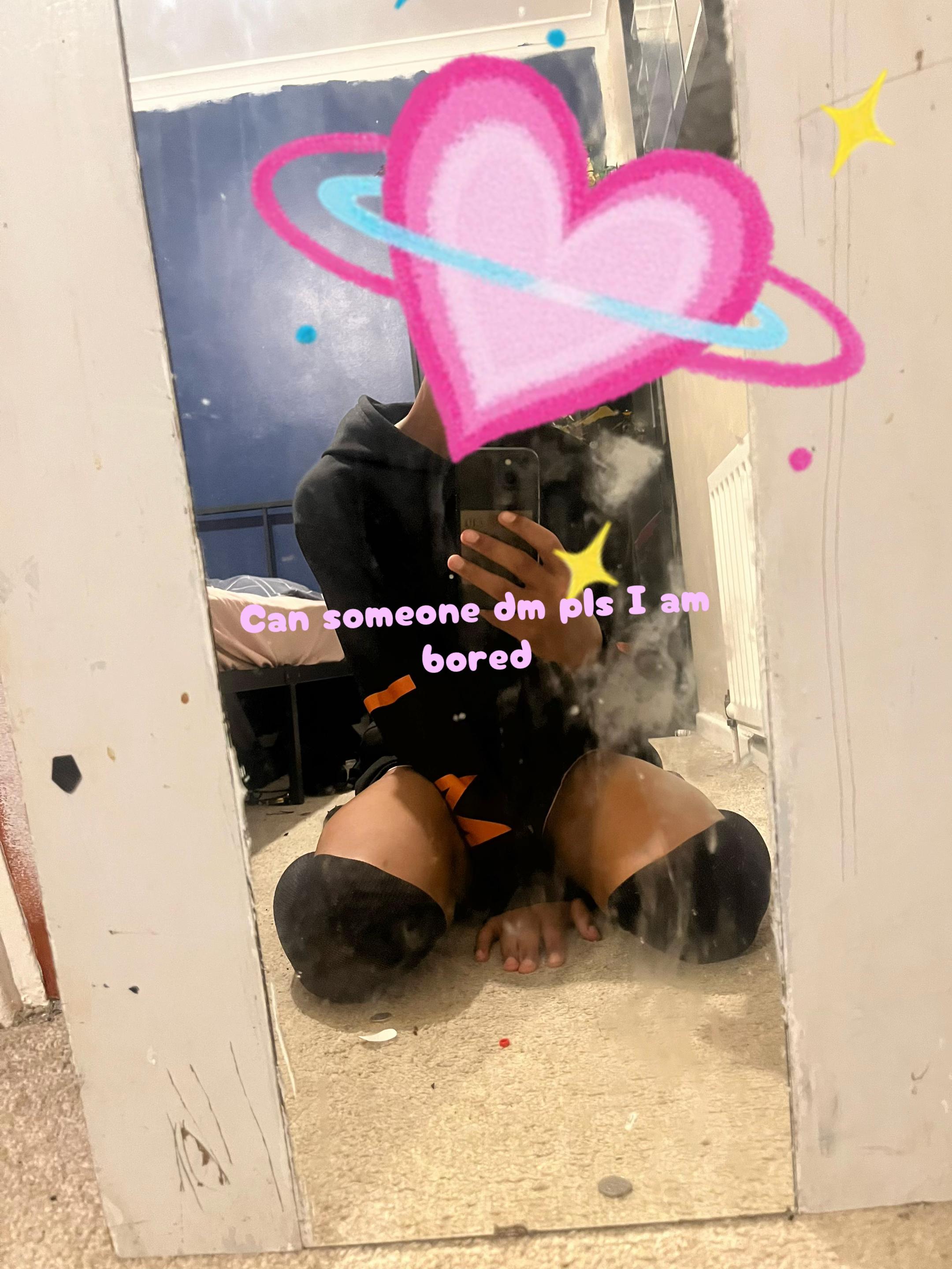 @Meemee_femboy
