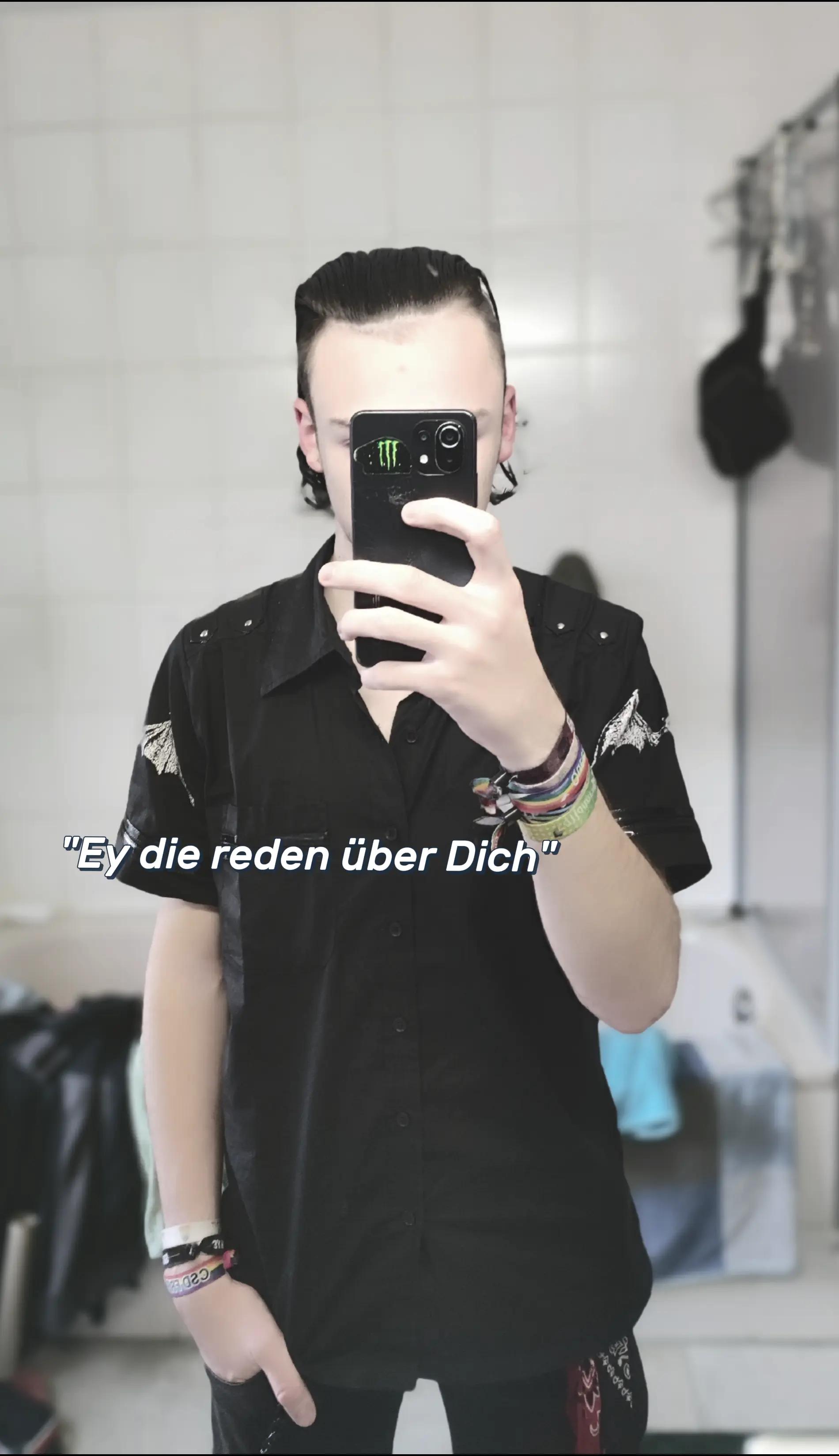 @𝔏𝔲𝔠𝔦𝔣𝔢𝔯