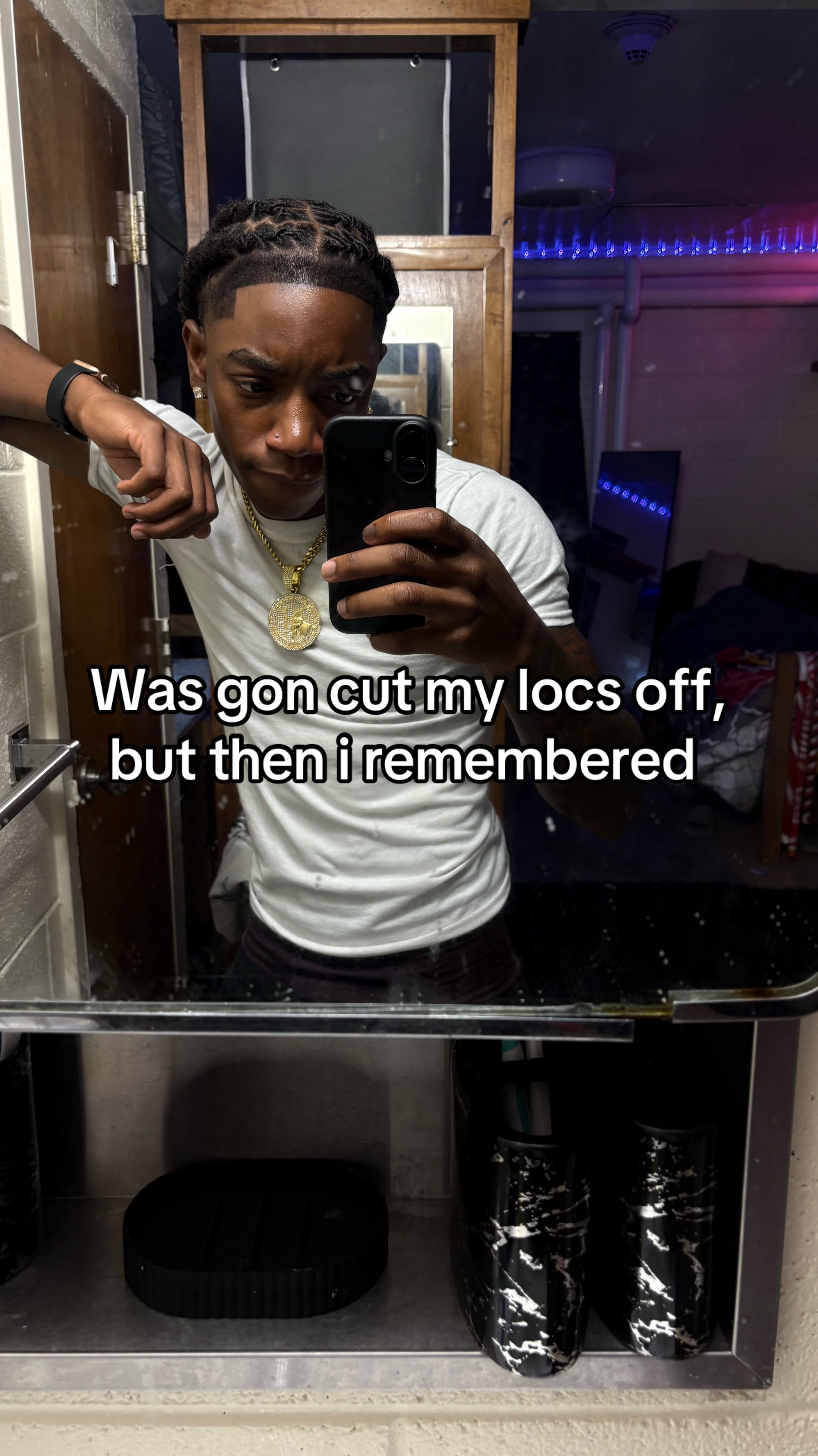 @Lique®️