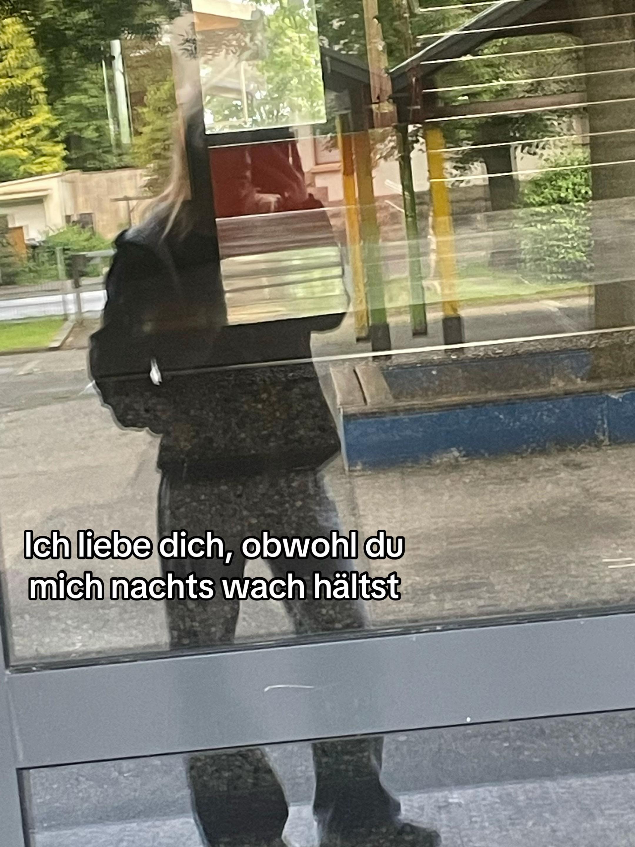 @Charlin🇩🇪