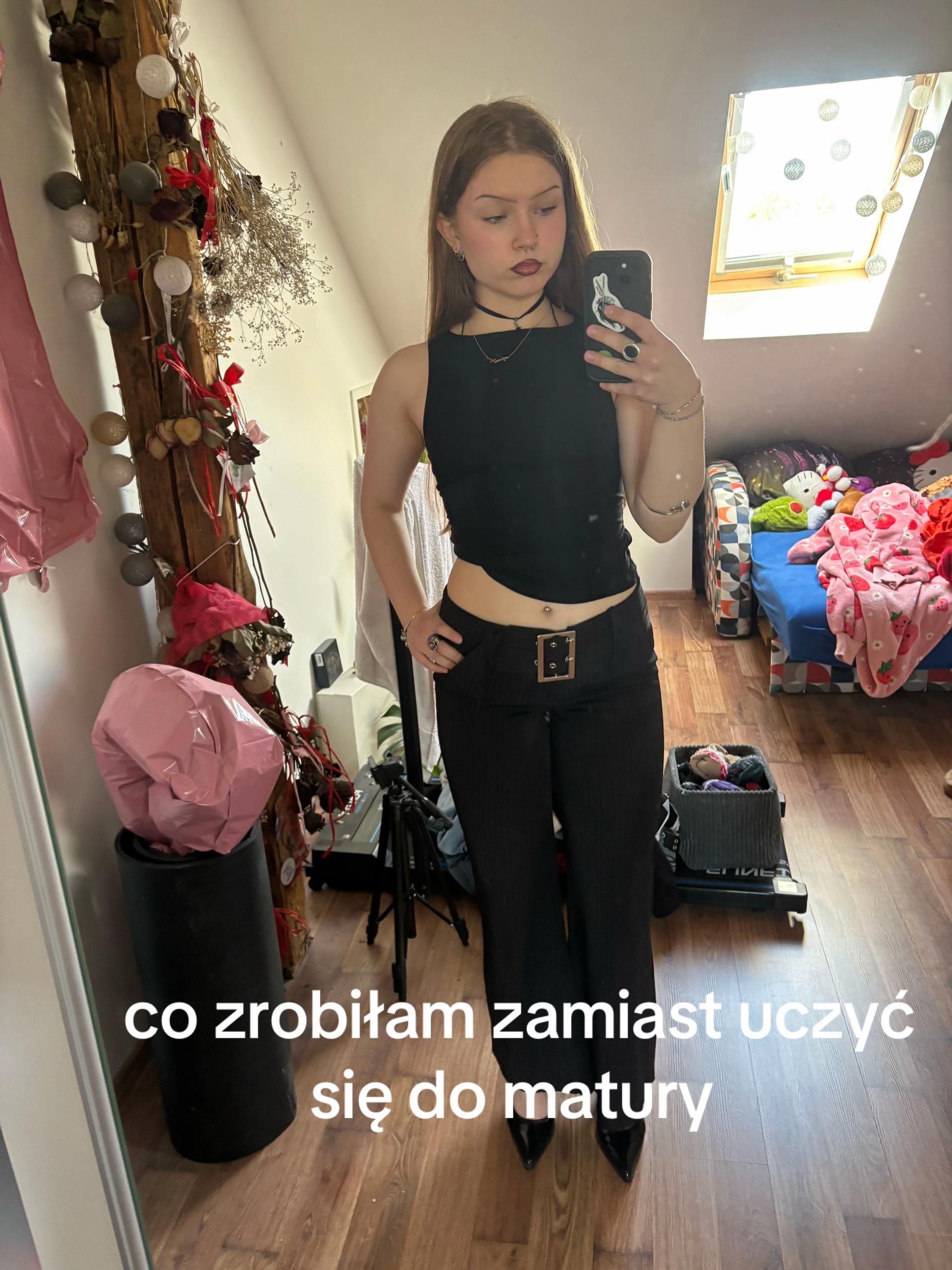 @🫐🏋🏻♀️