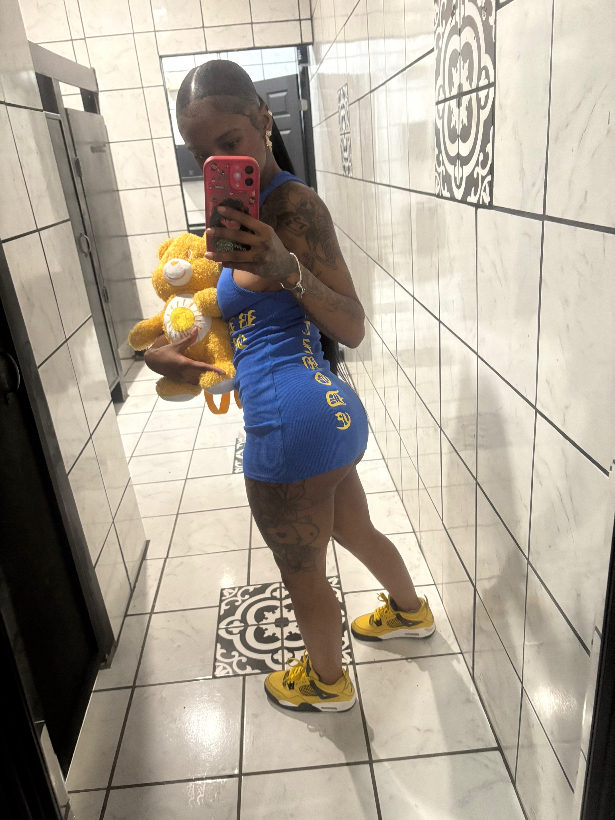 @taewayylilsister