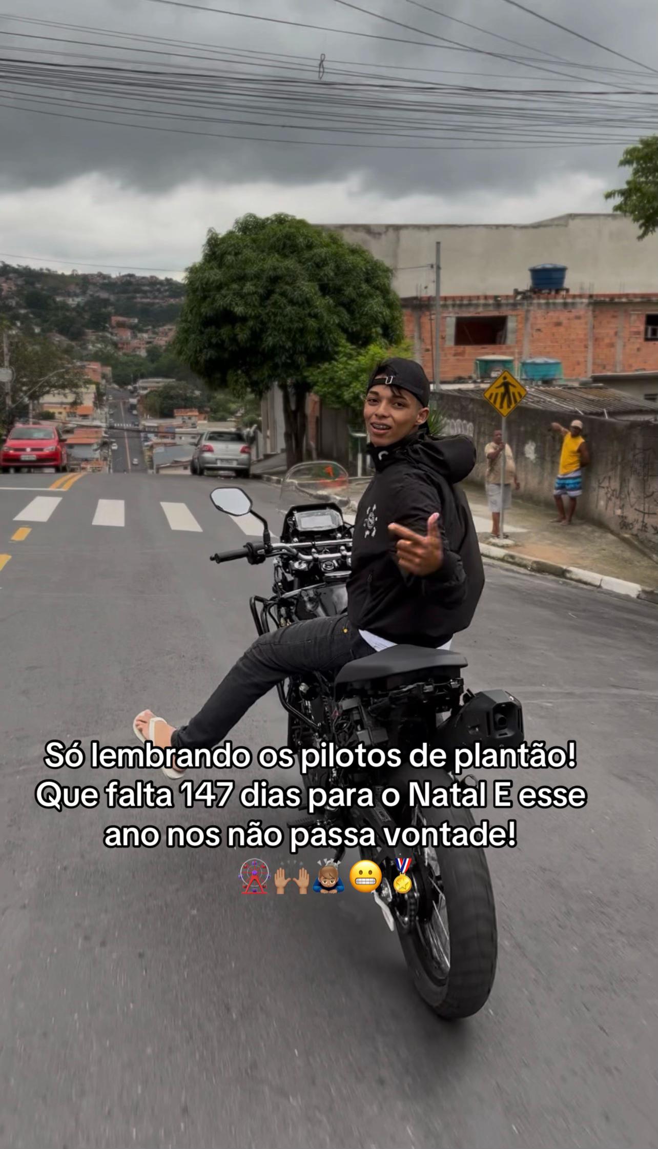 @neooroze