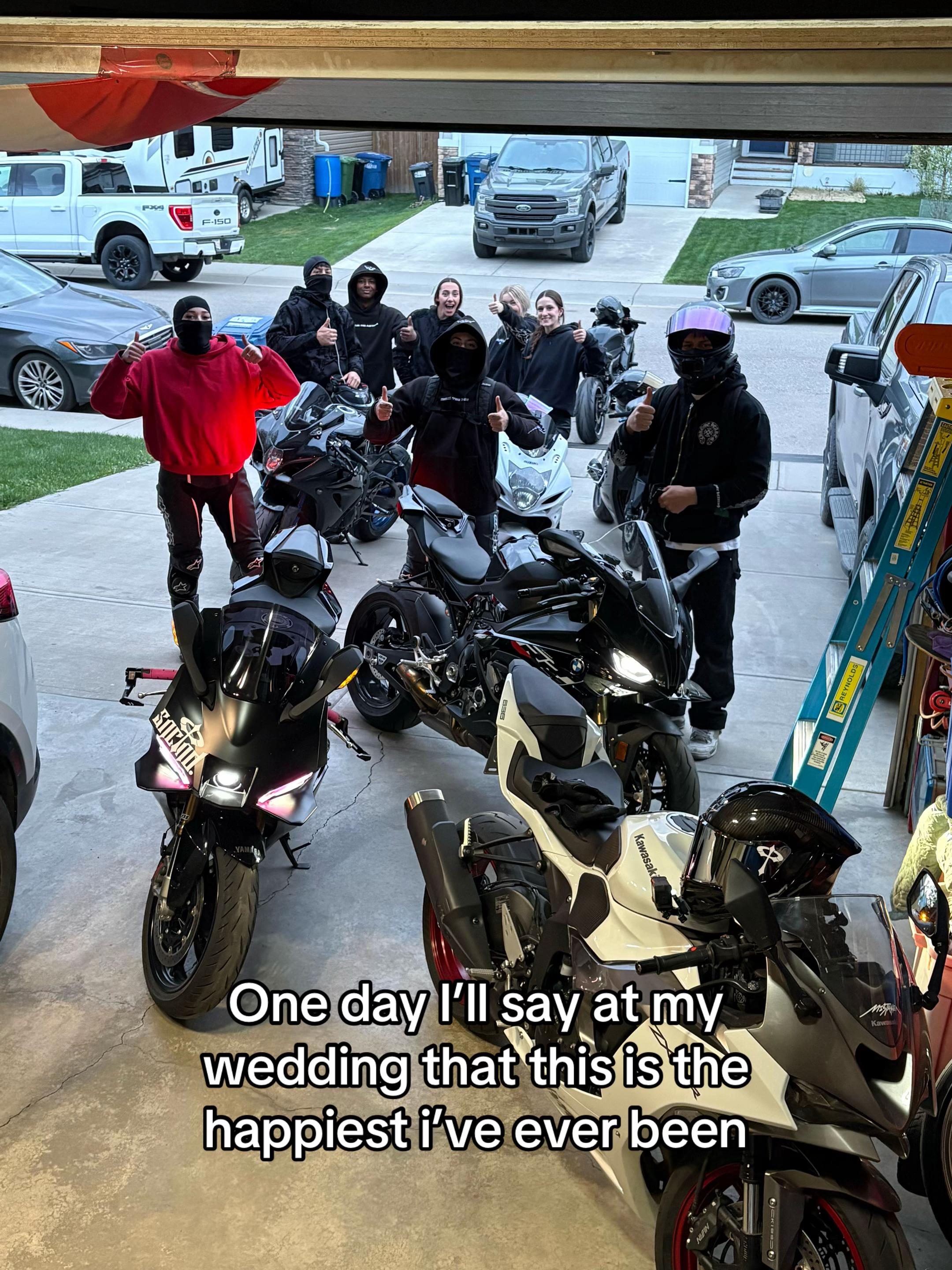 @Ultravioletmoto