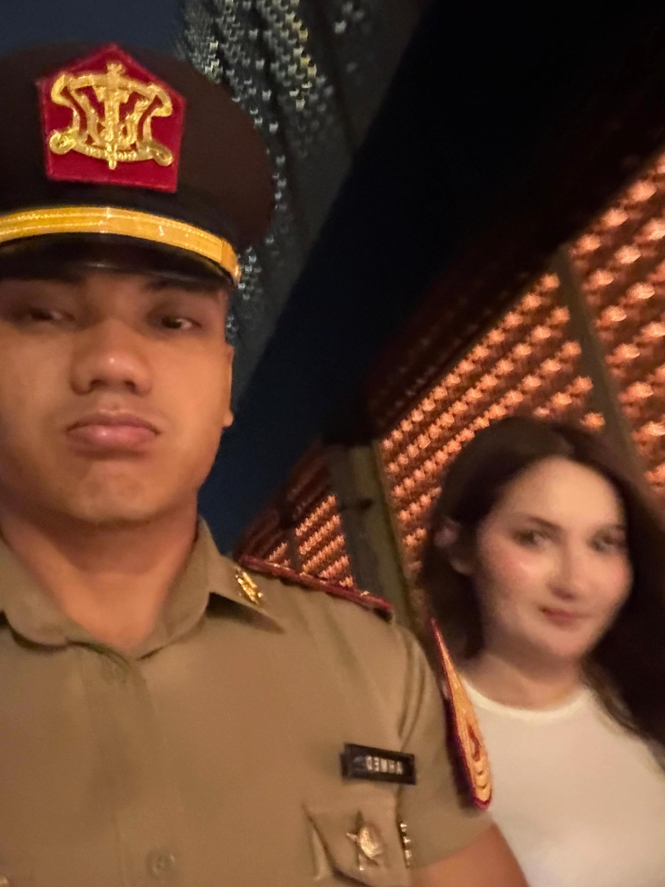 @ZARAAAAAAA