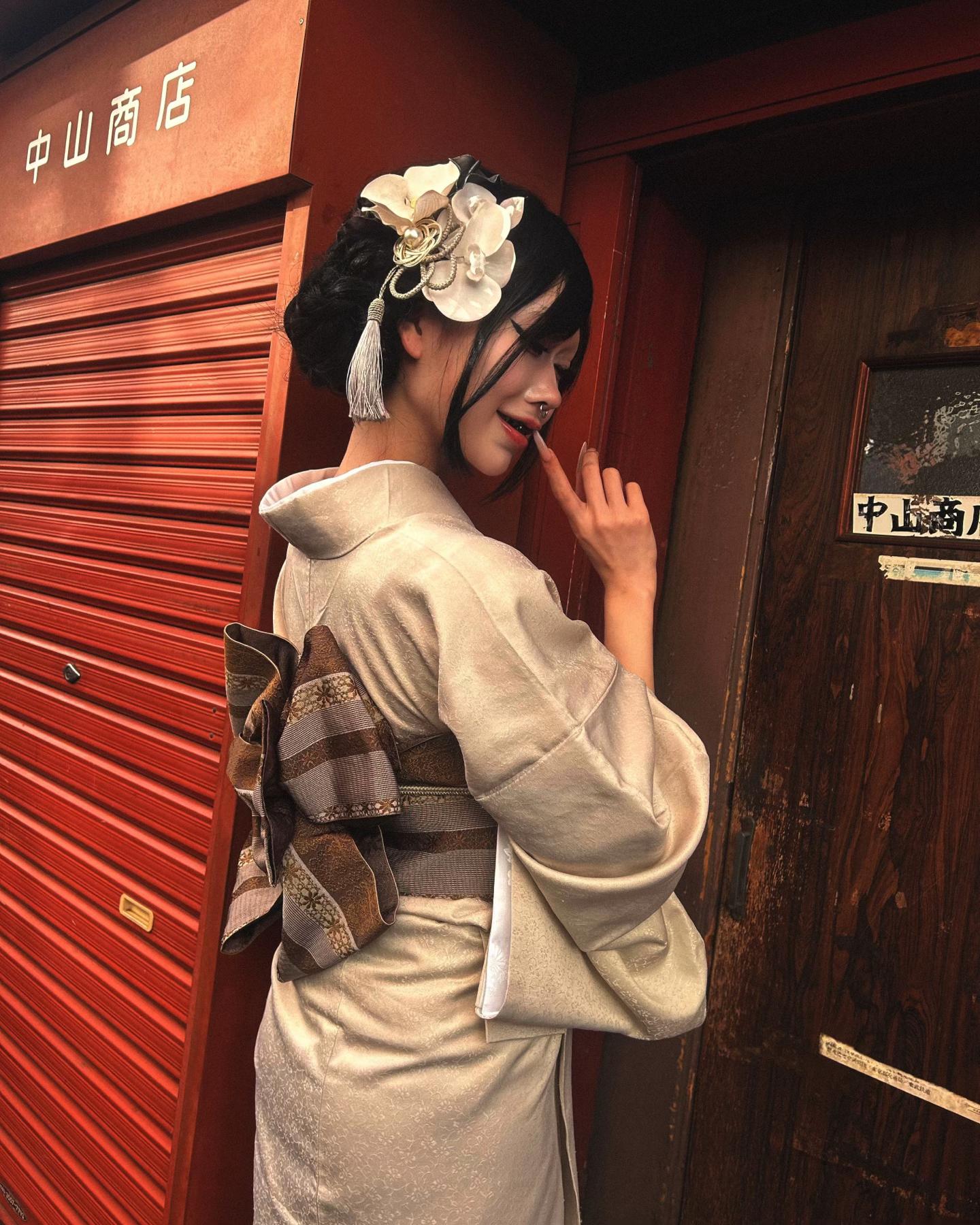 @shiina