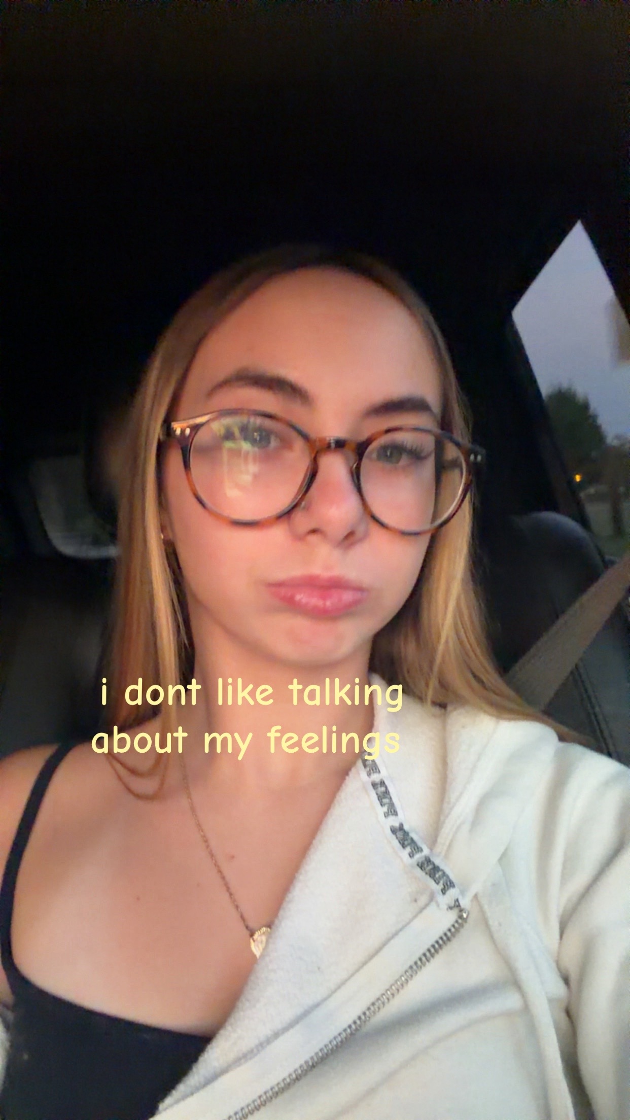 @???