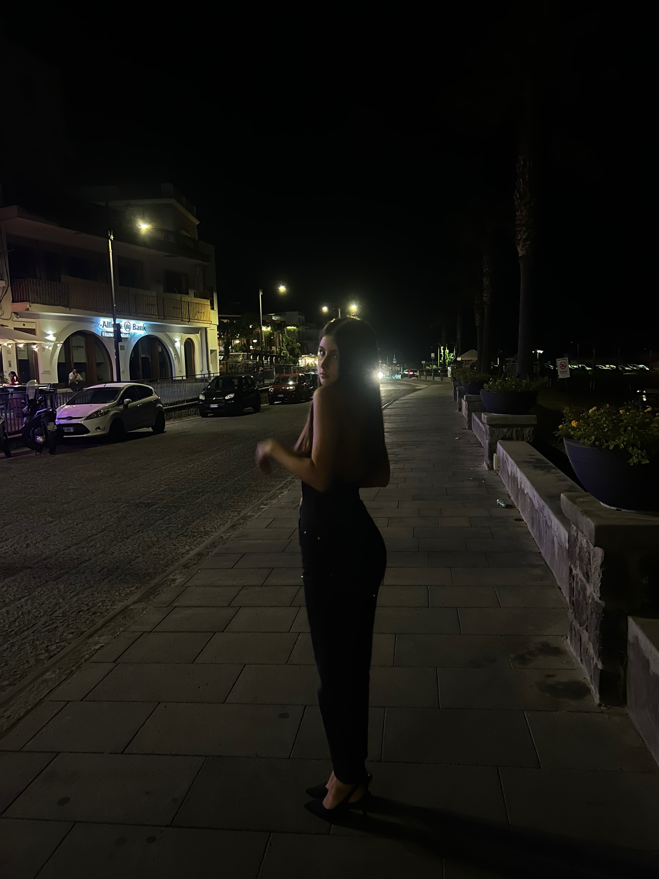@L U C I A