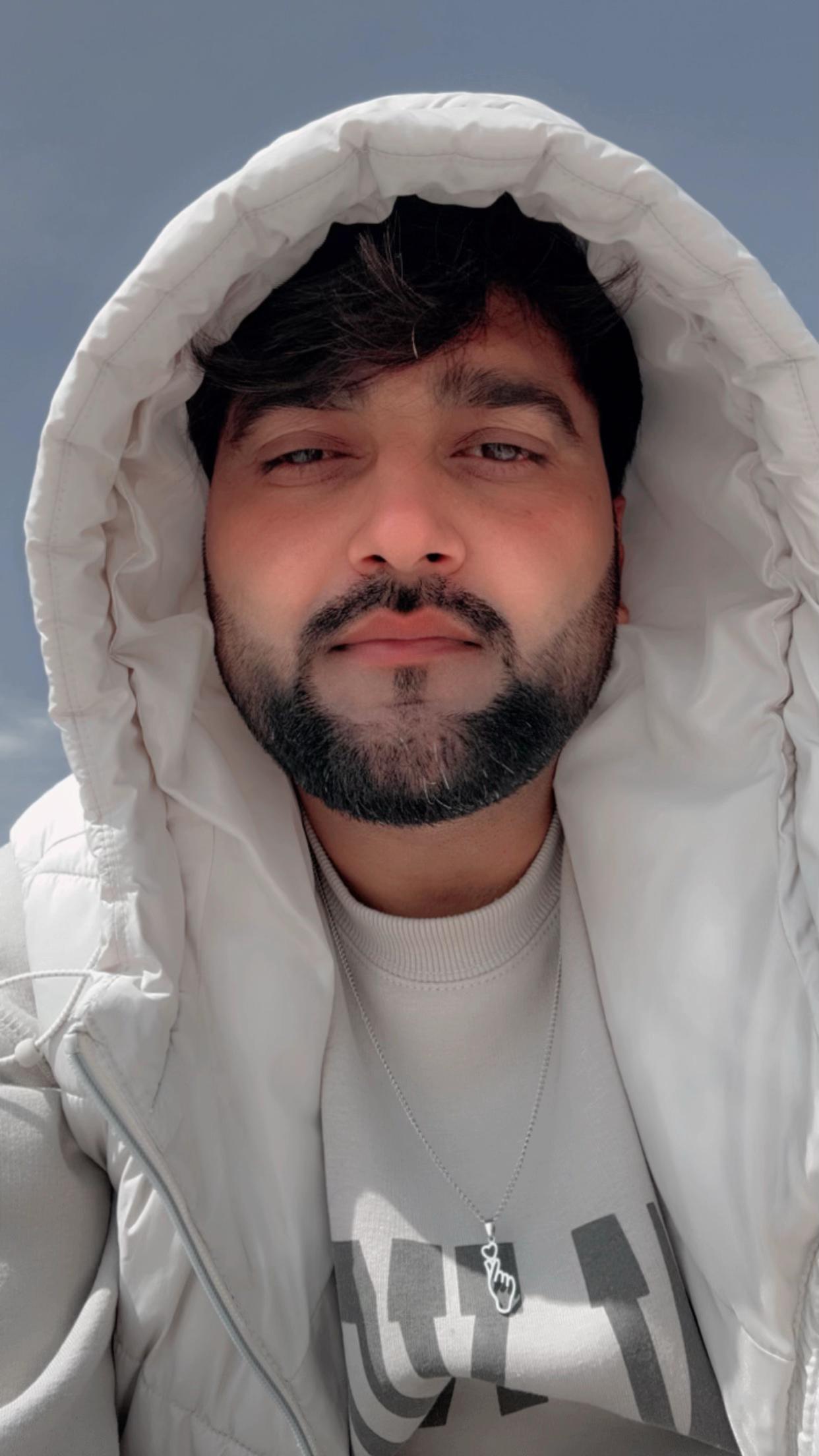 @ارسلان کیانی 🥃