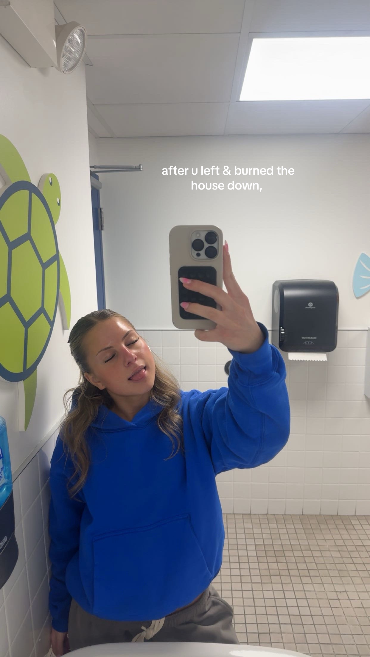 @NICOLE