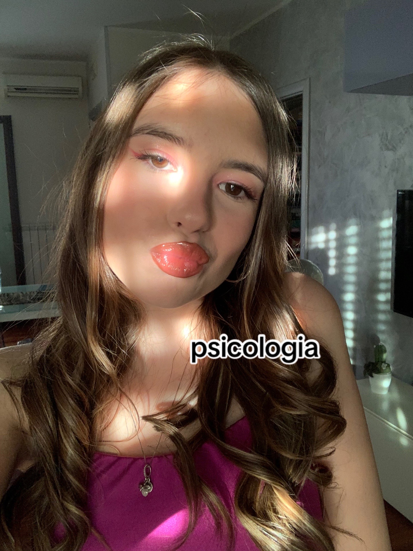 @ella.spammino._
