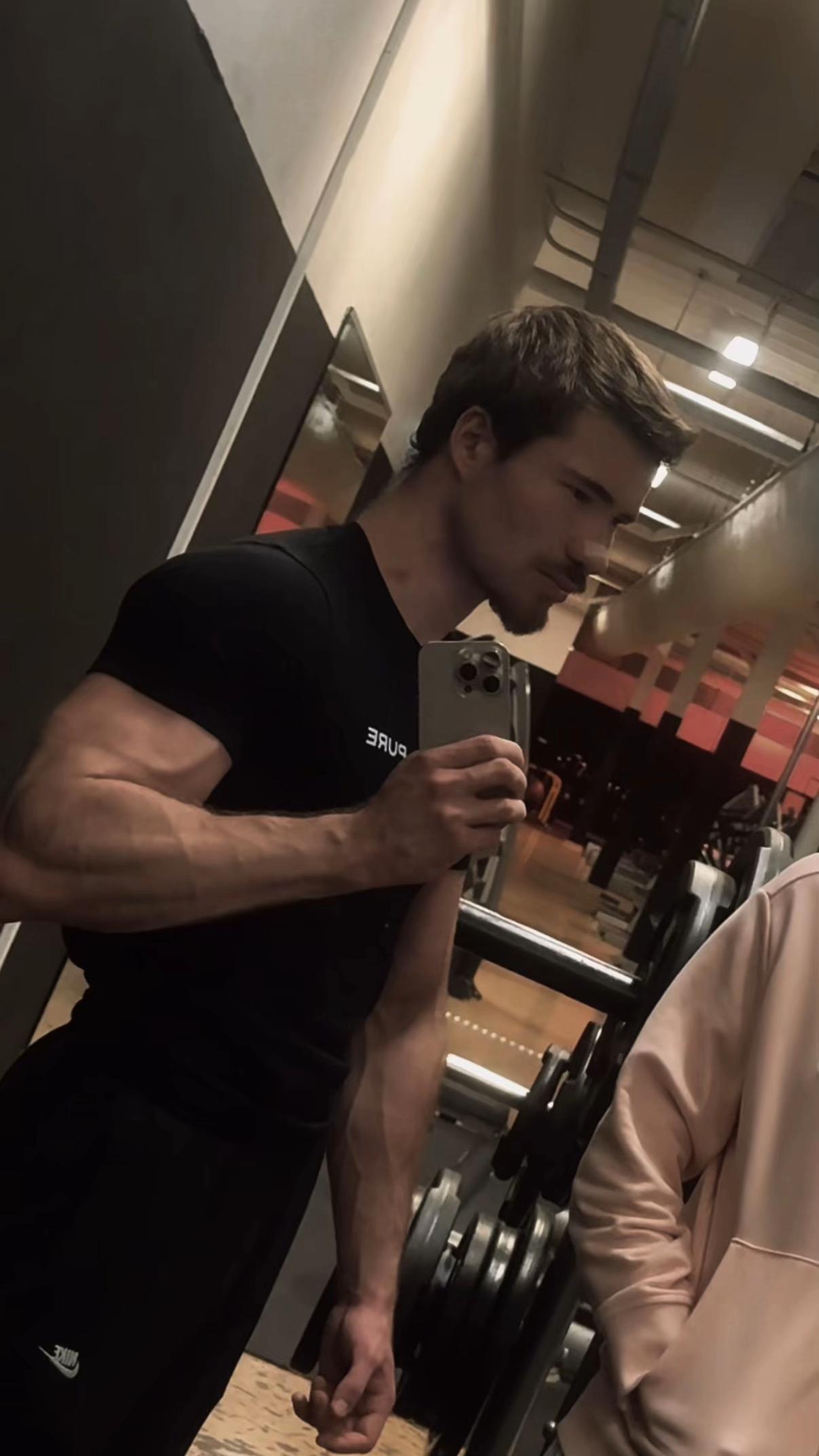 @nacouzi