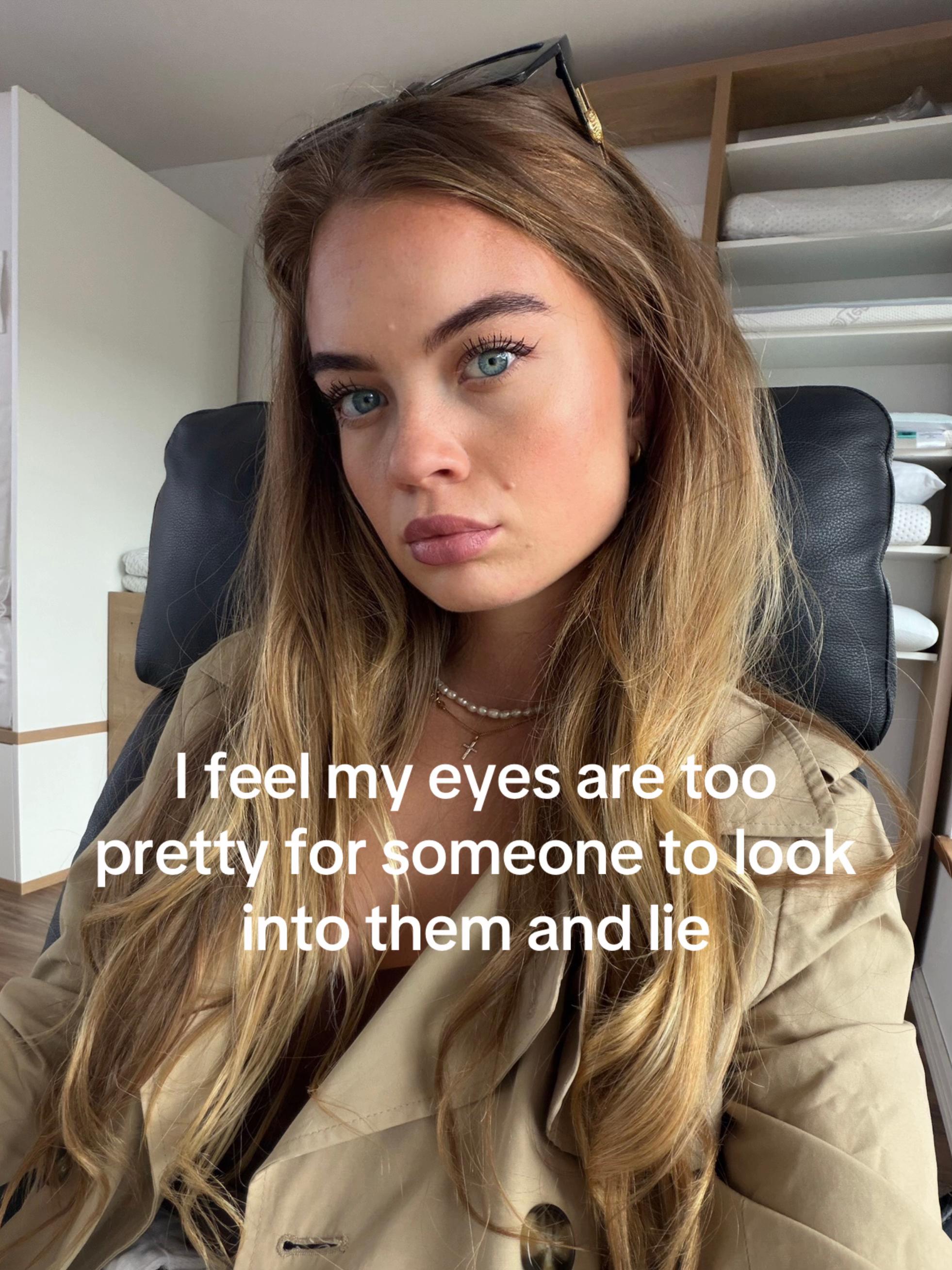 @Laura ✟ Eva