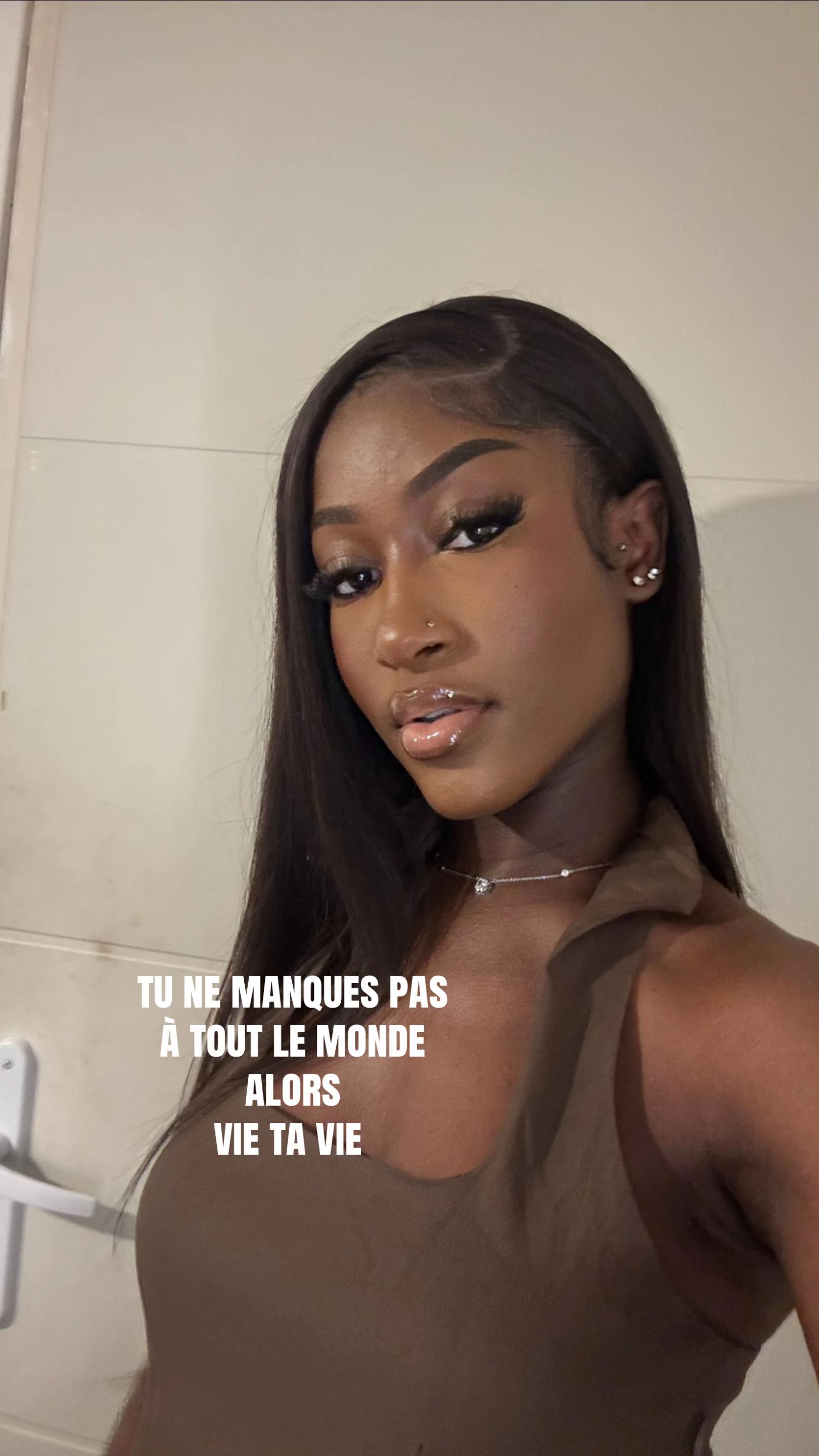 @𝐿𝑖𝑙𝑖𝑎