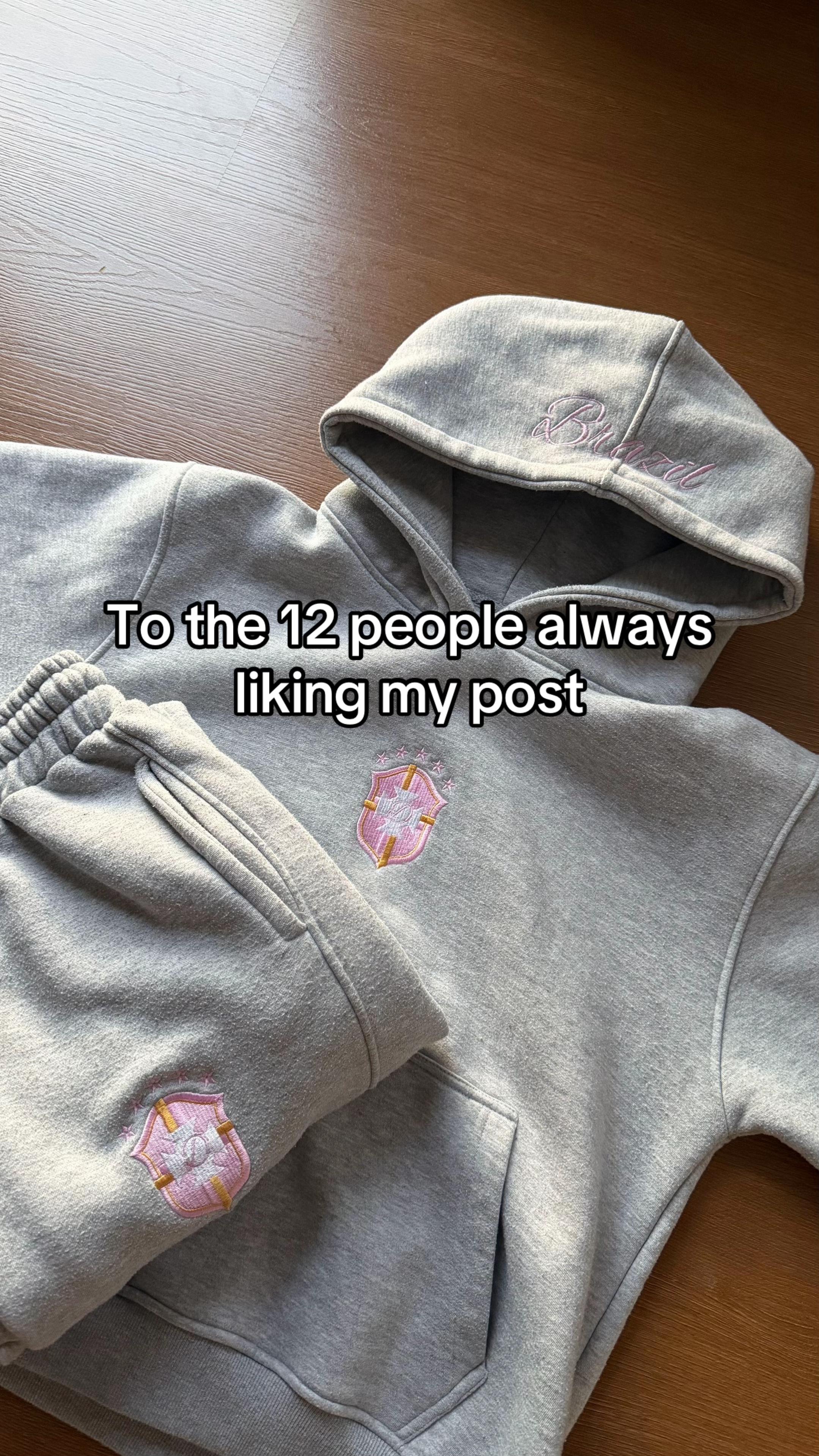 @Dezou