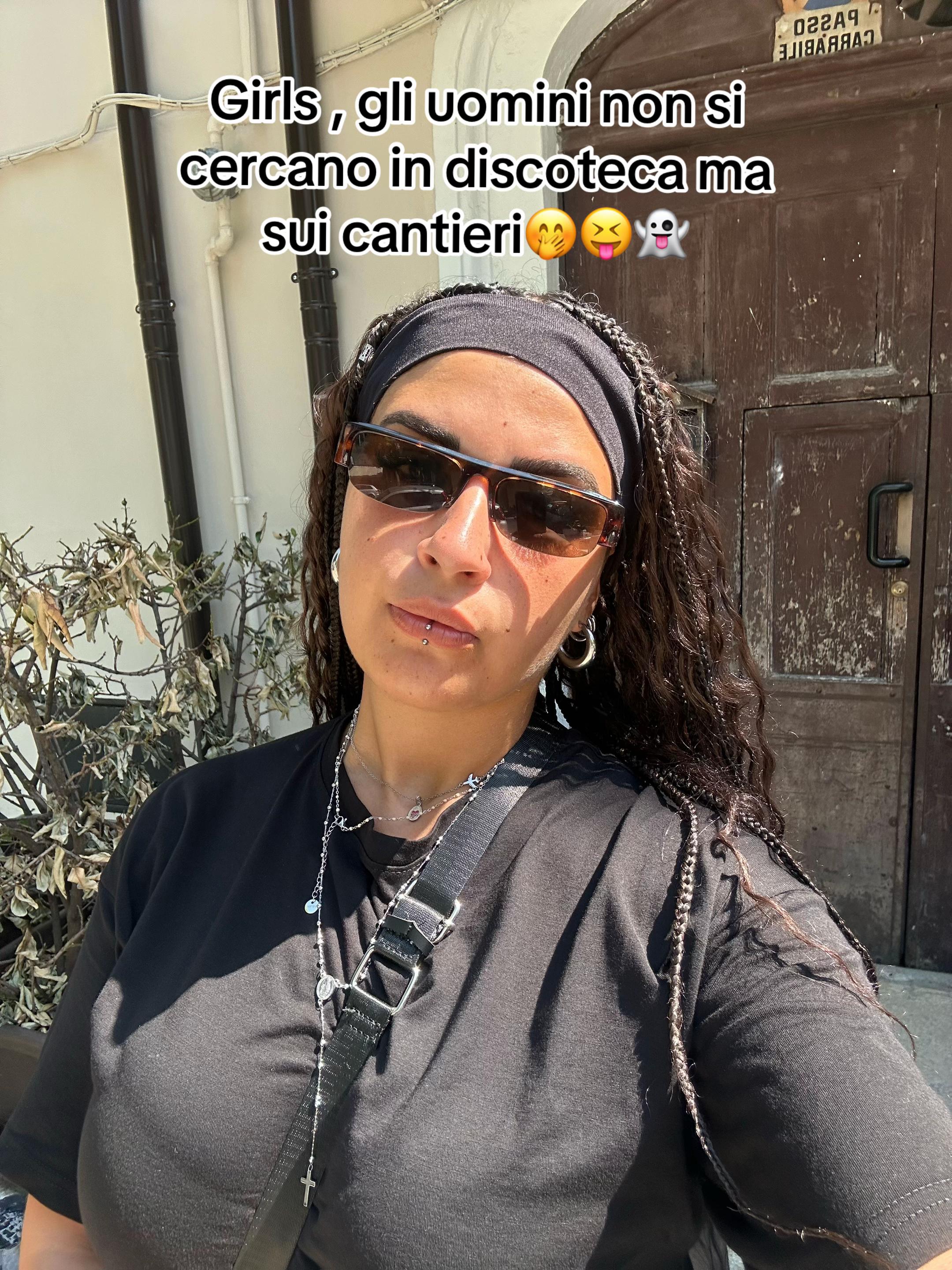 @Rebe_03