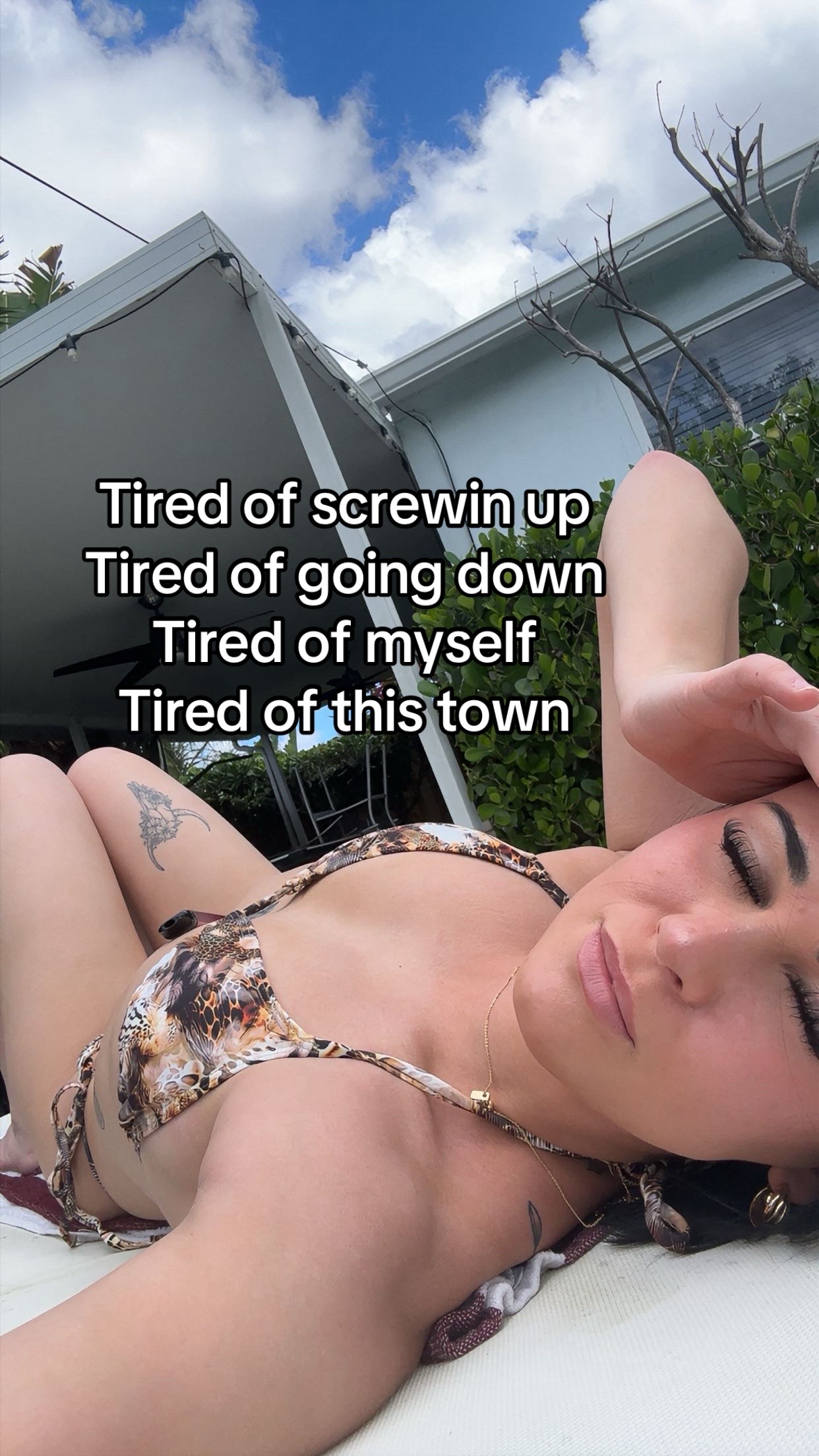 @v ☆