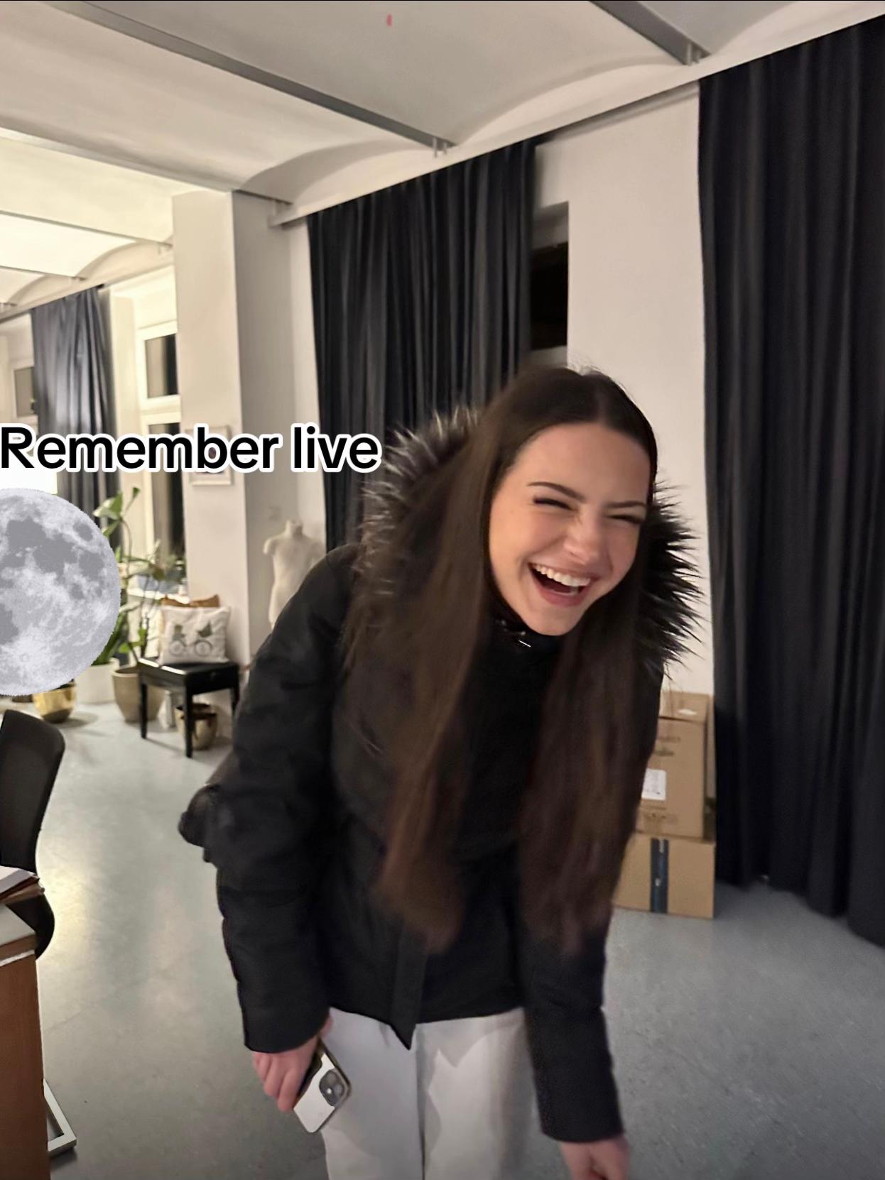 @𝓘𝔂𝓪𝓵𝓮𝓪𝓱