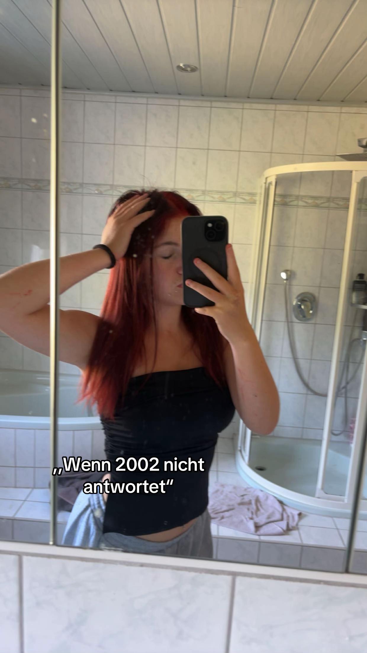 @Lena🌸