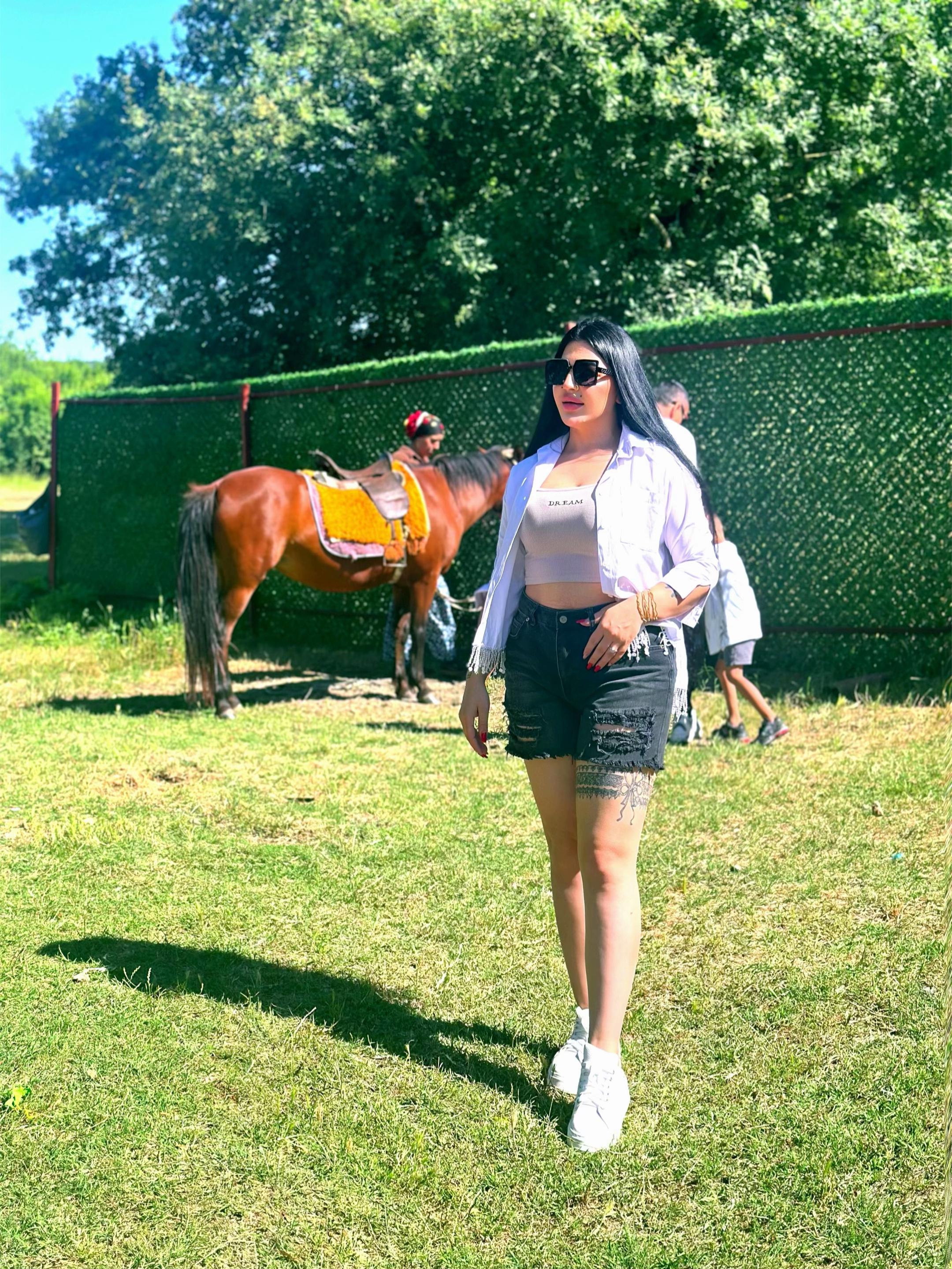 @👑🖤 ESMEROO 🖤👑