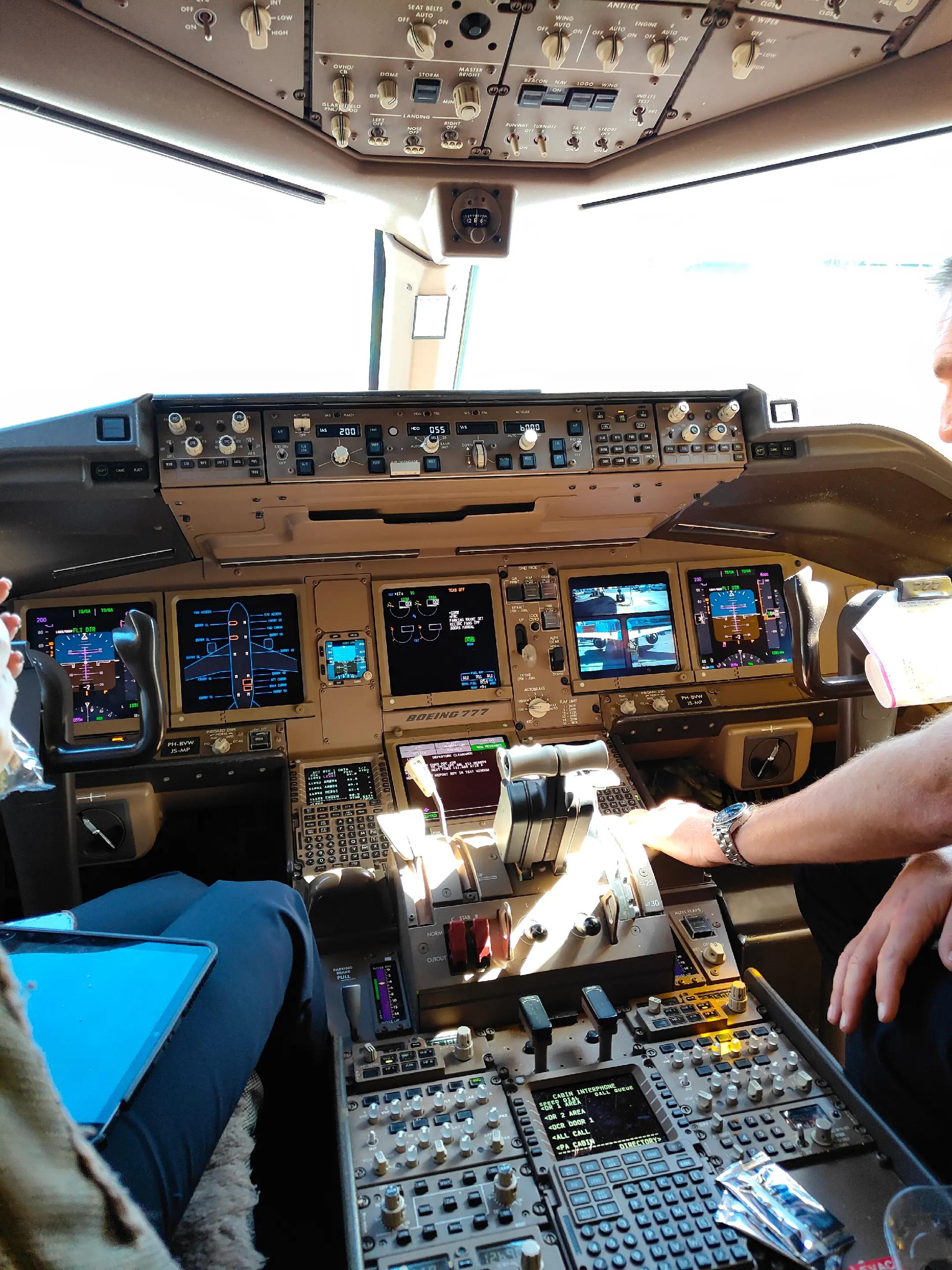 @VatSim โ๏ธ๐ณ๐ฑ