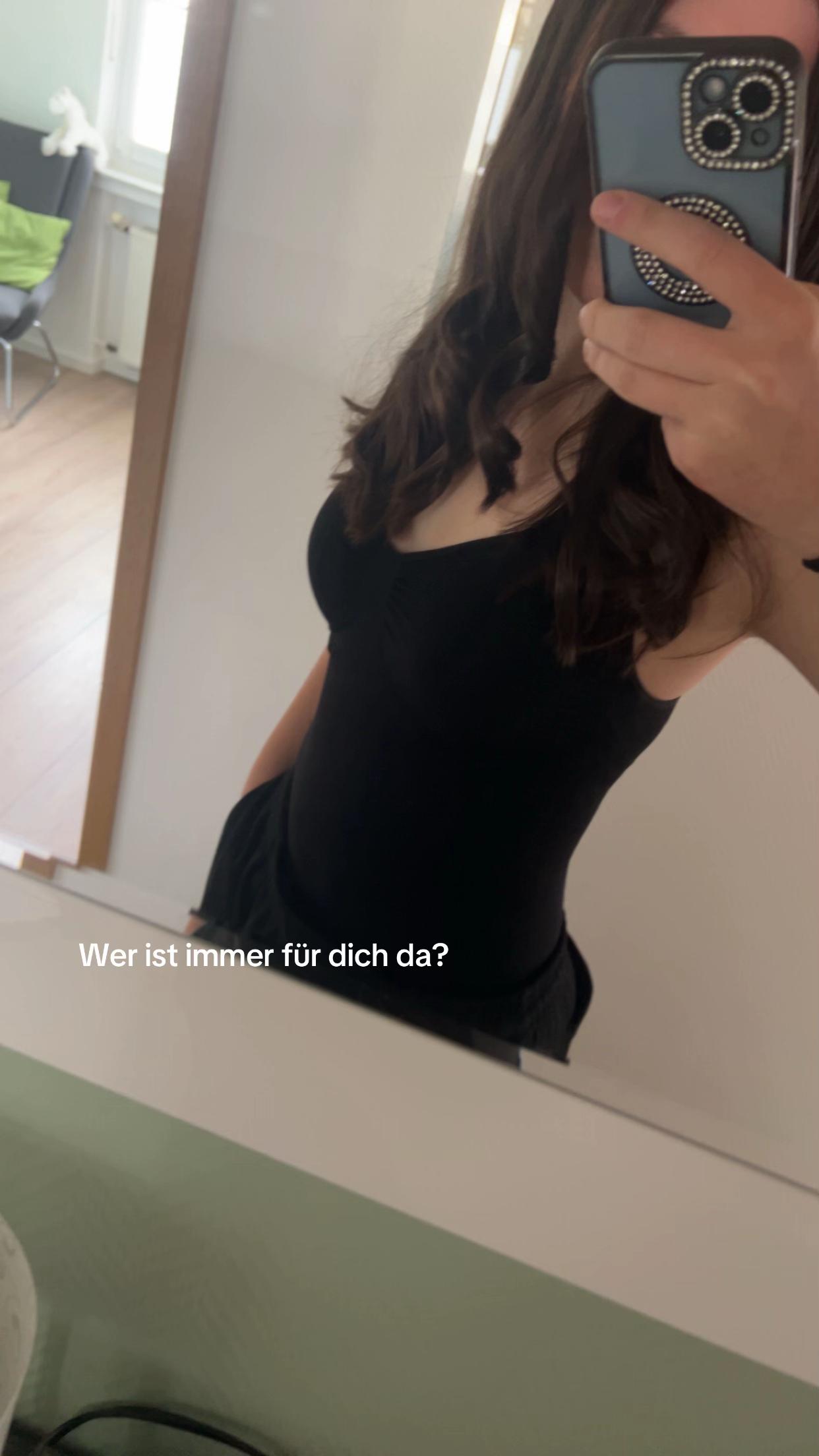 @Laura🎭