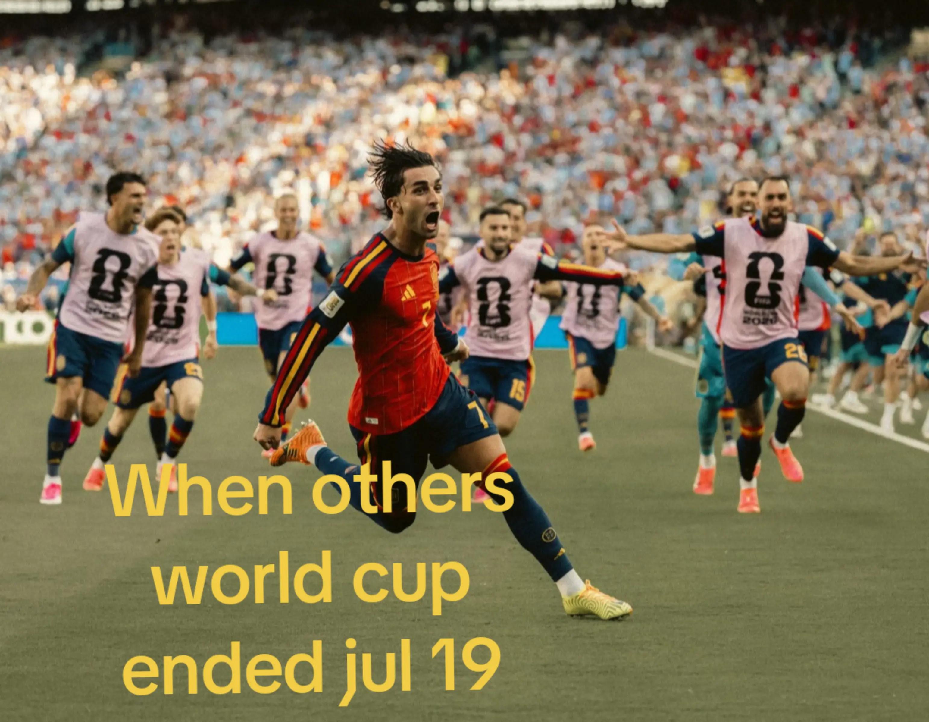 @Jr_11✝️⚽⚫⚪🔵