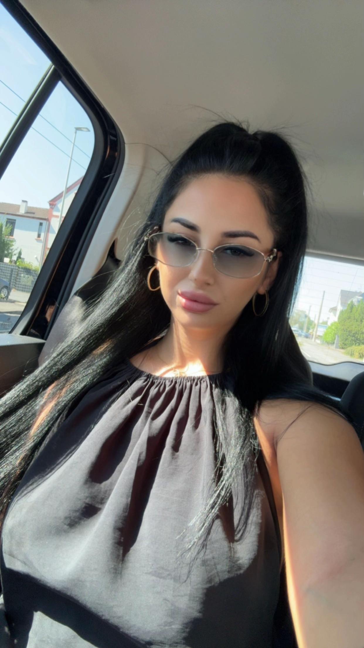 @Andreeea