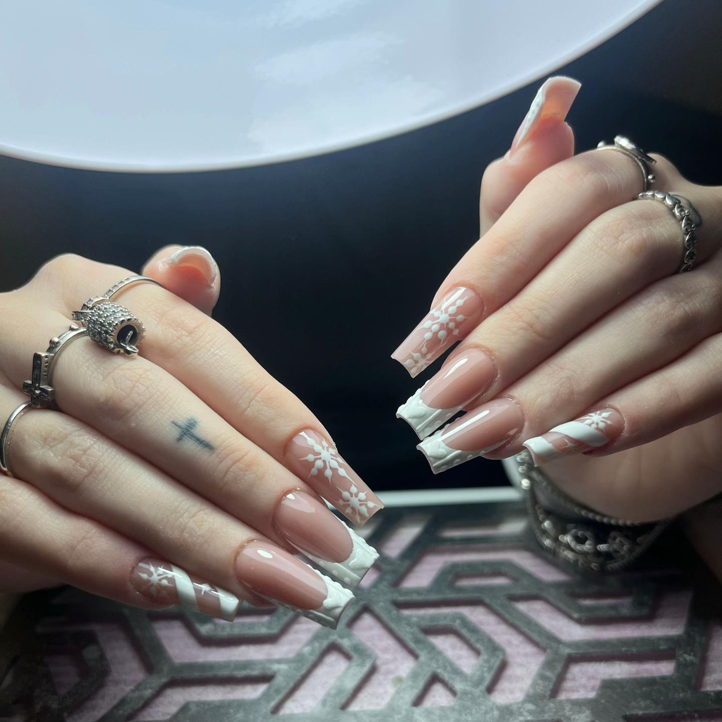 @The nails of Sha