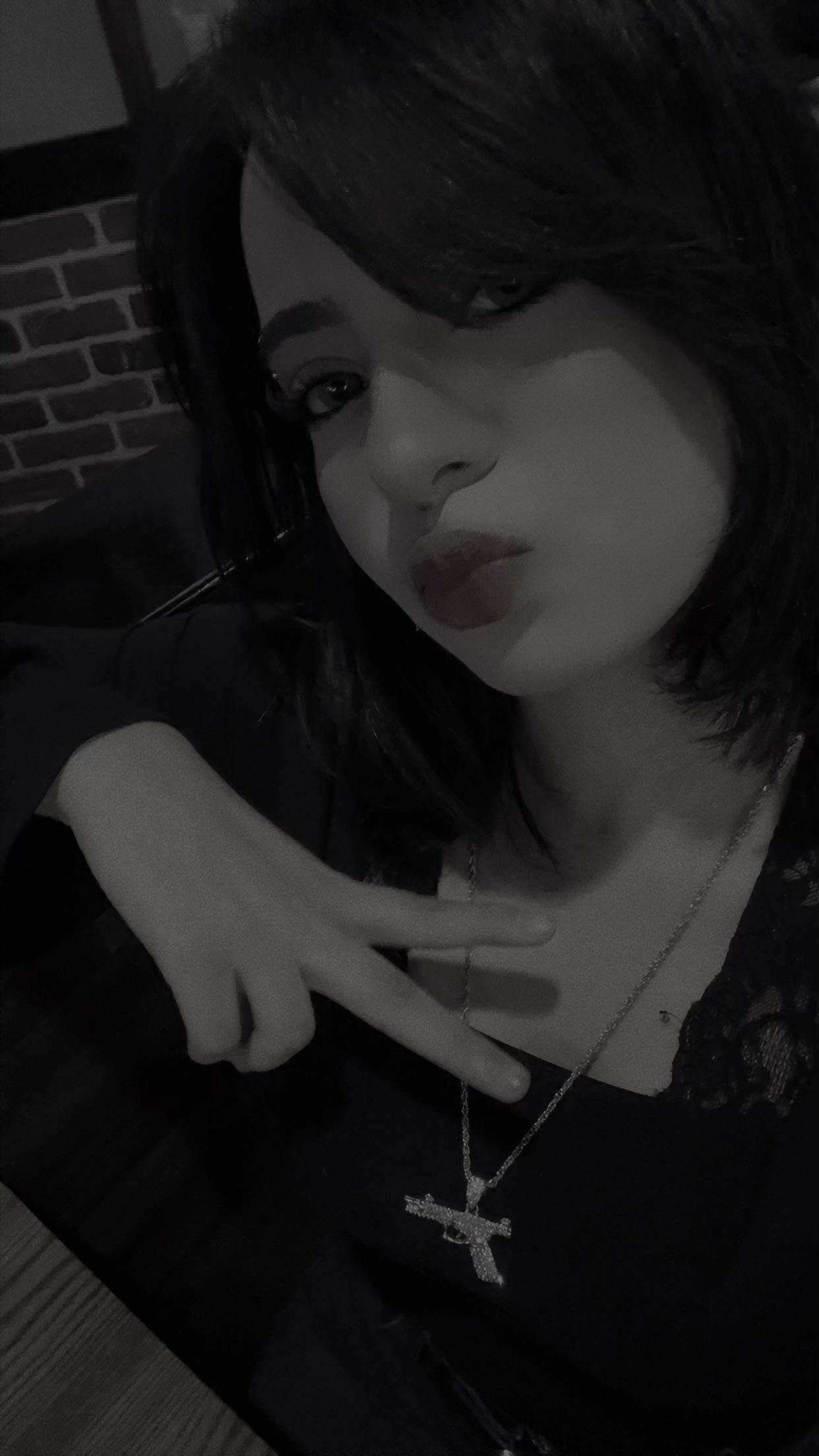 @Nia๐ฏ๏ธ