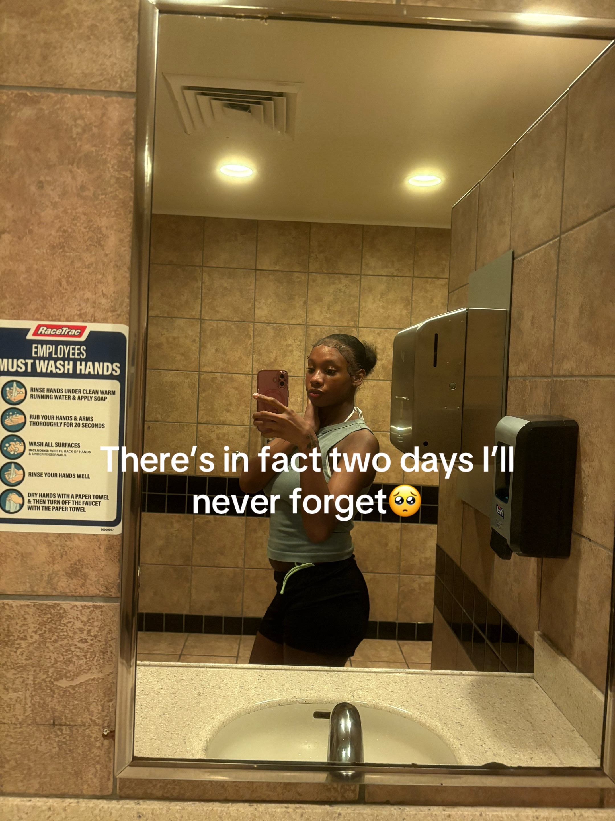 @Mikaiyla🦂