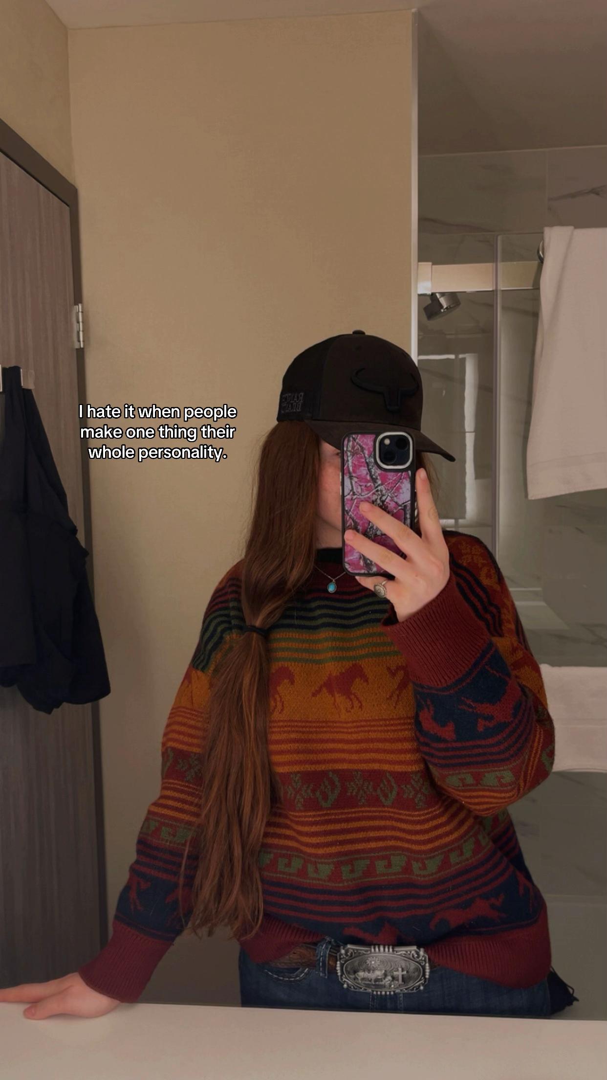 @lilyrosederoy