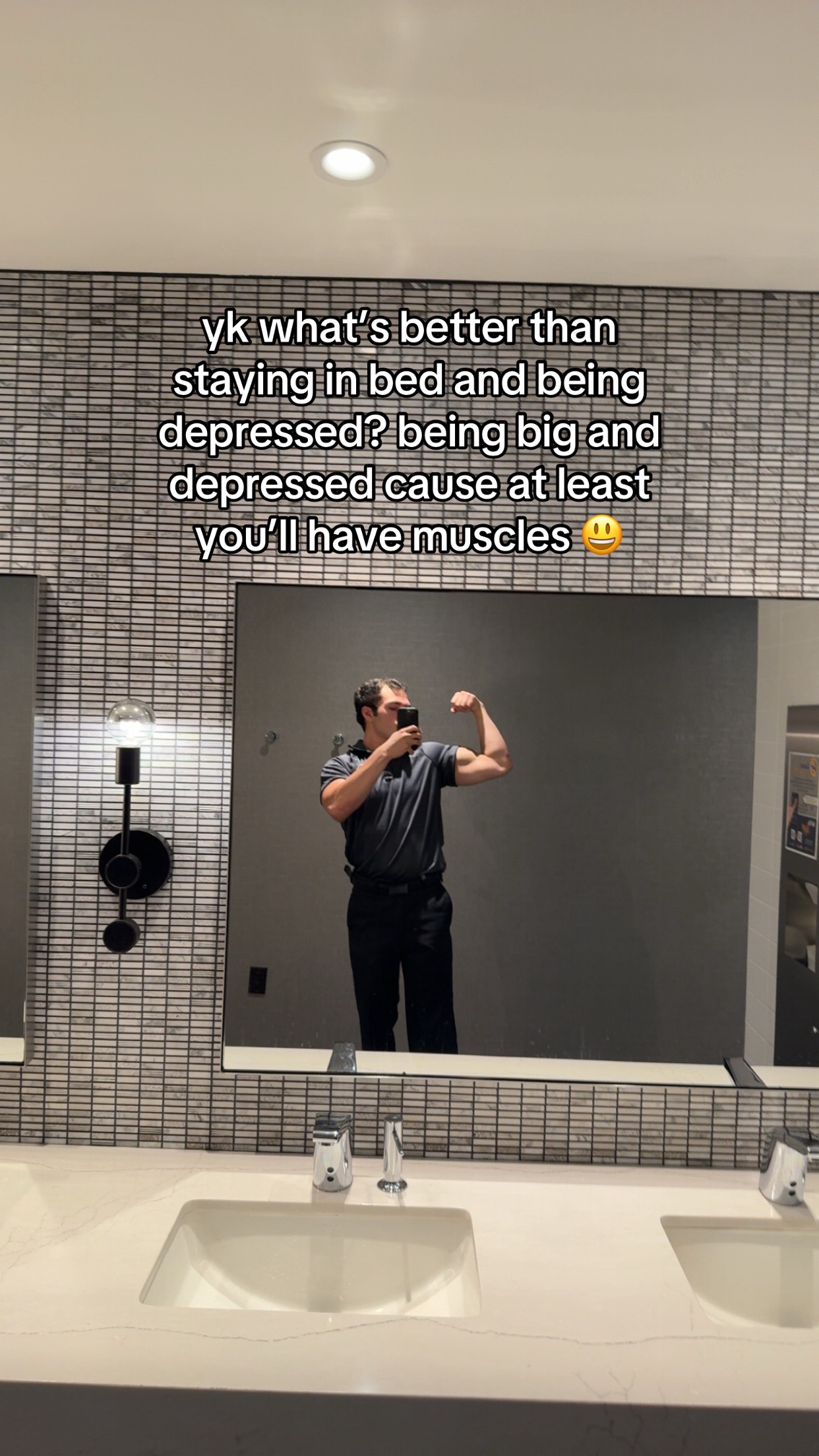 @dommydarko