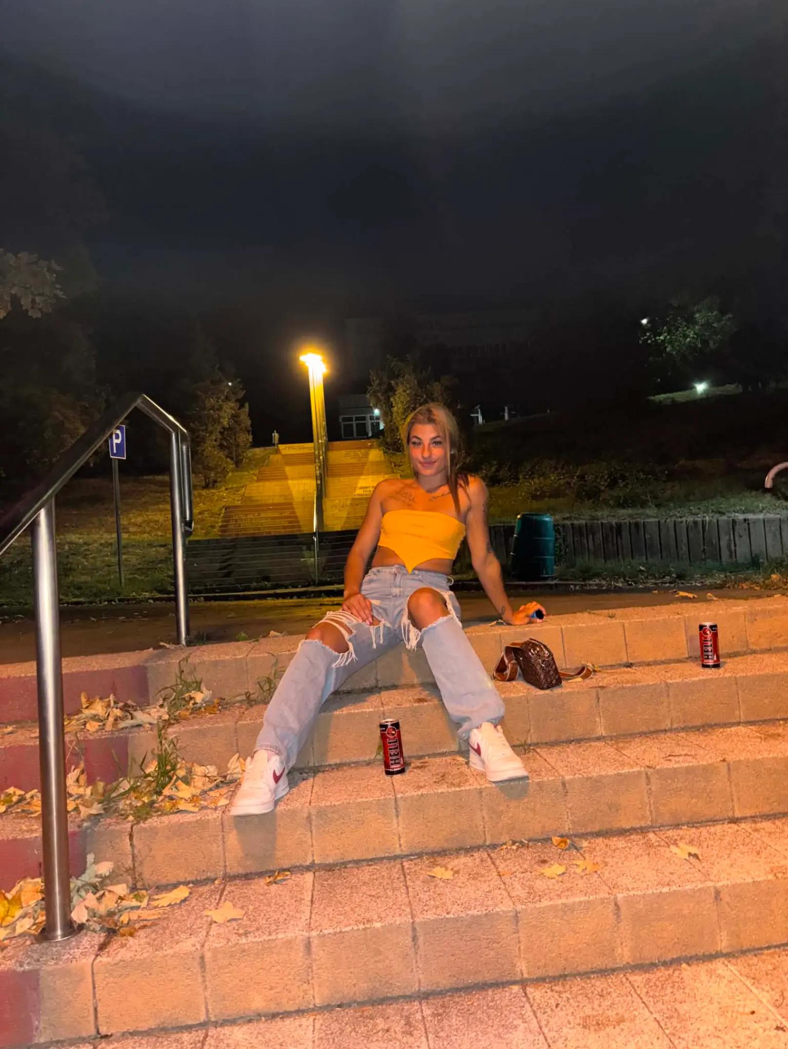 @Kiara