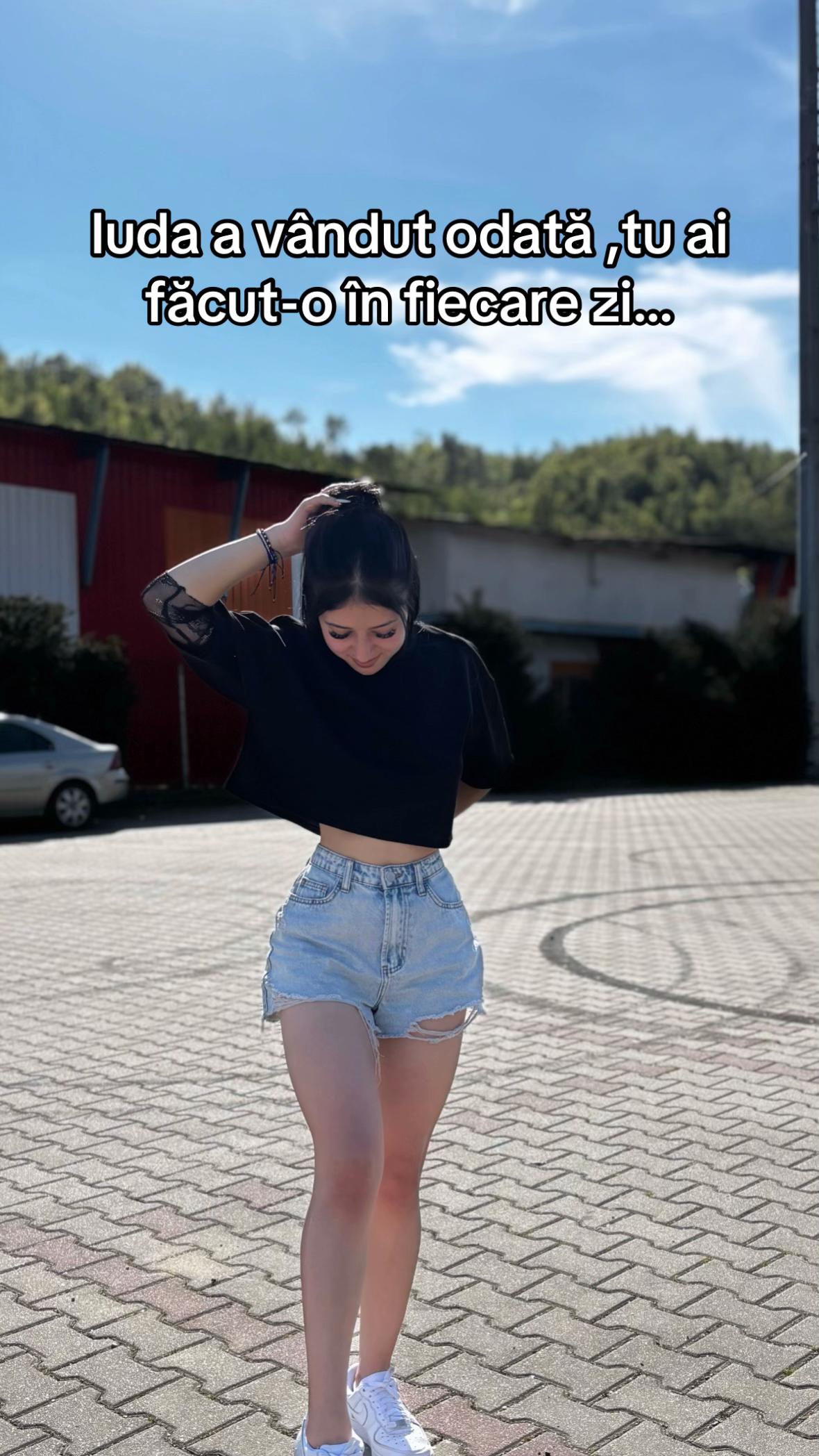 @Siminaaa.04