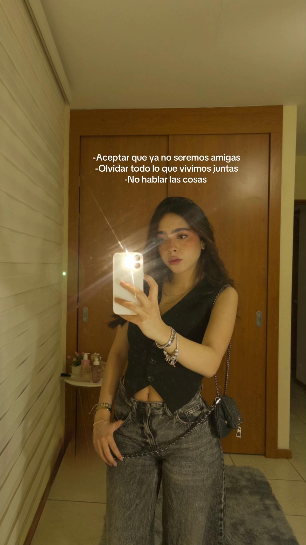 @danielamsrc