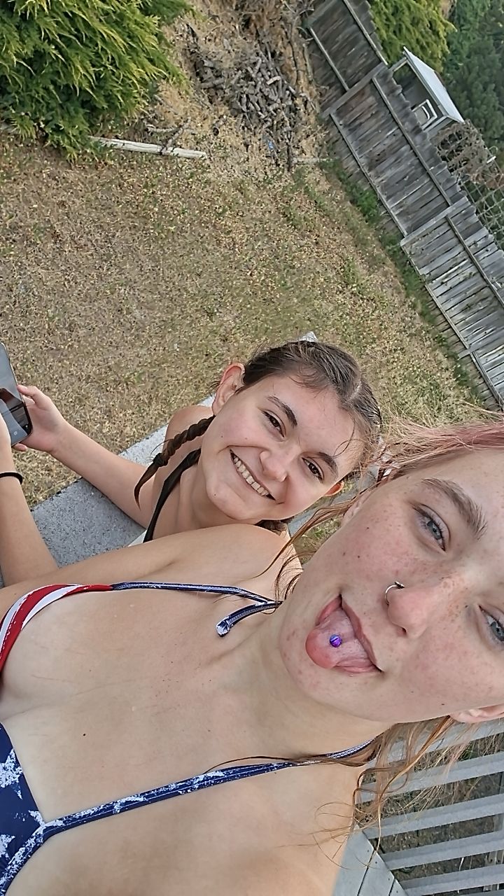 @AlexisKaye