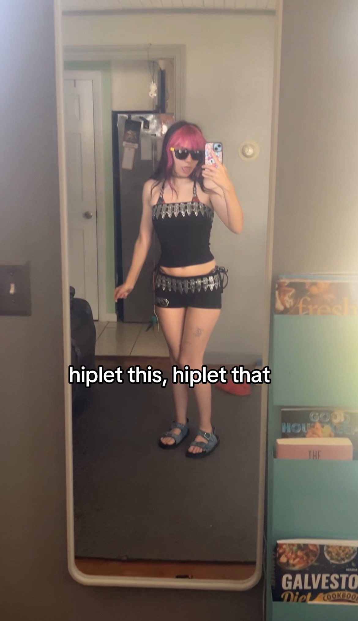 @miahatesallofyou