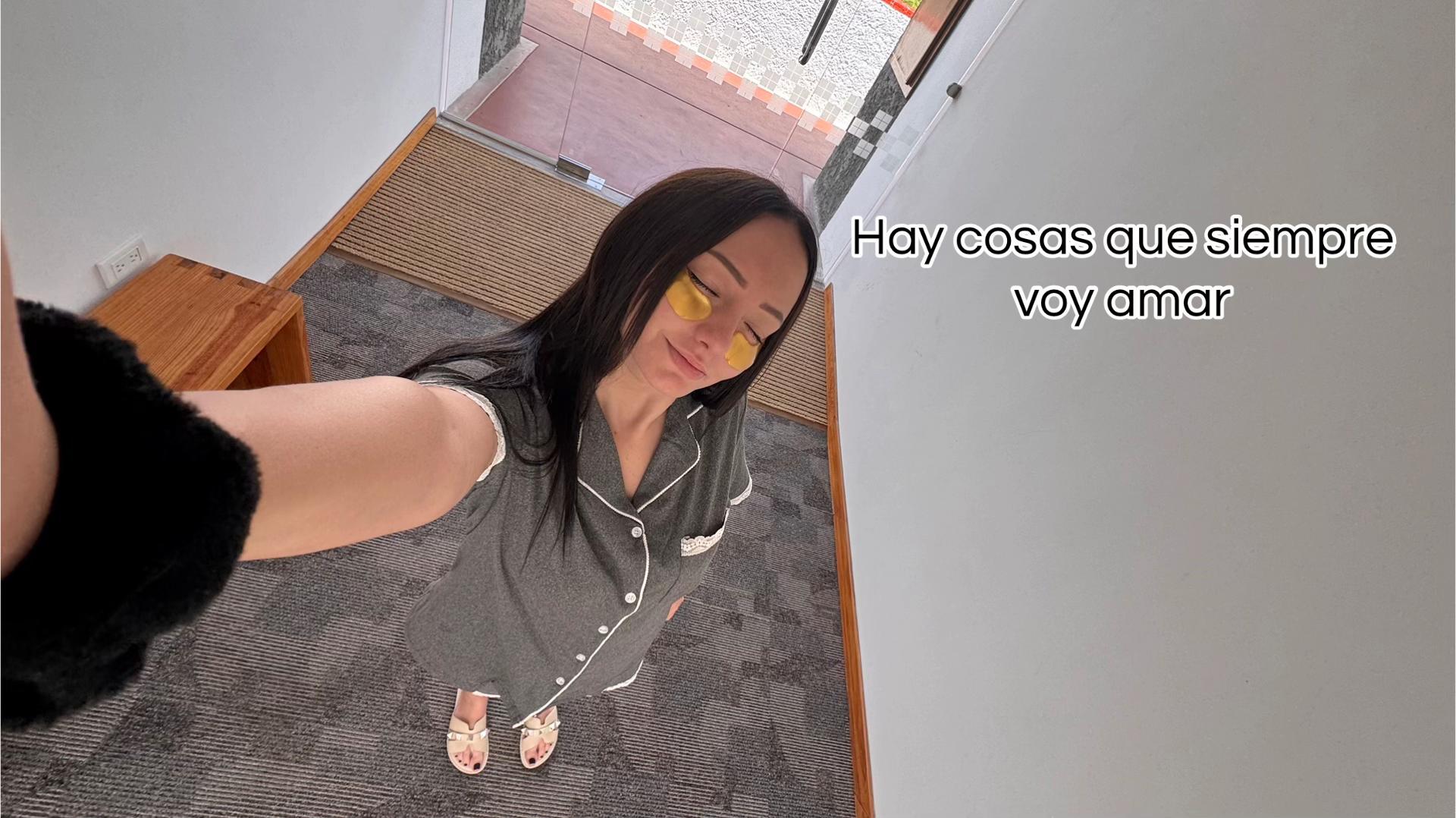 @Chiqui_22_