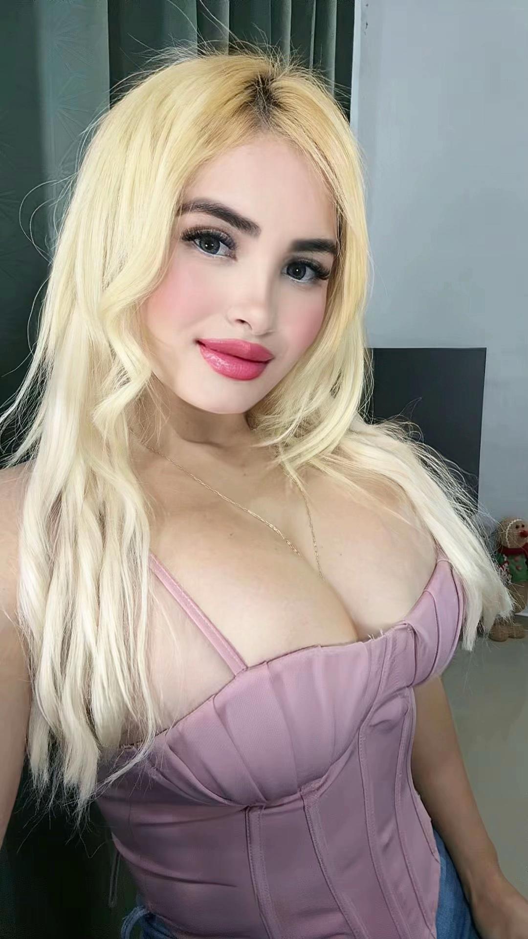 @LA N.R 👱🏻♀️