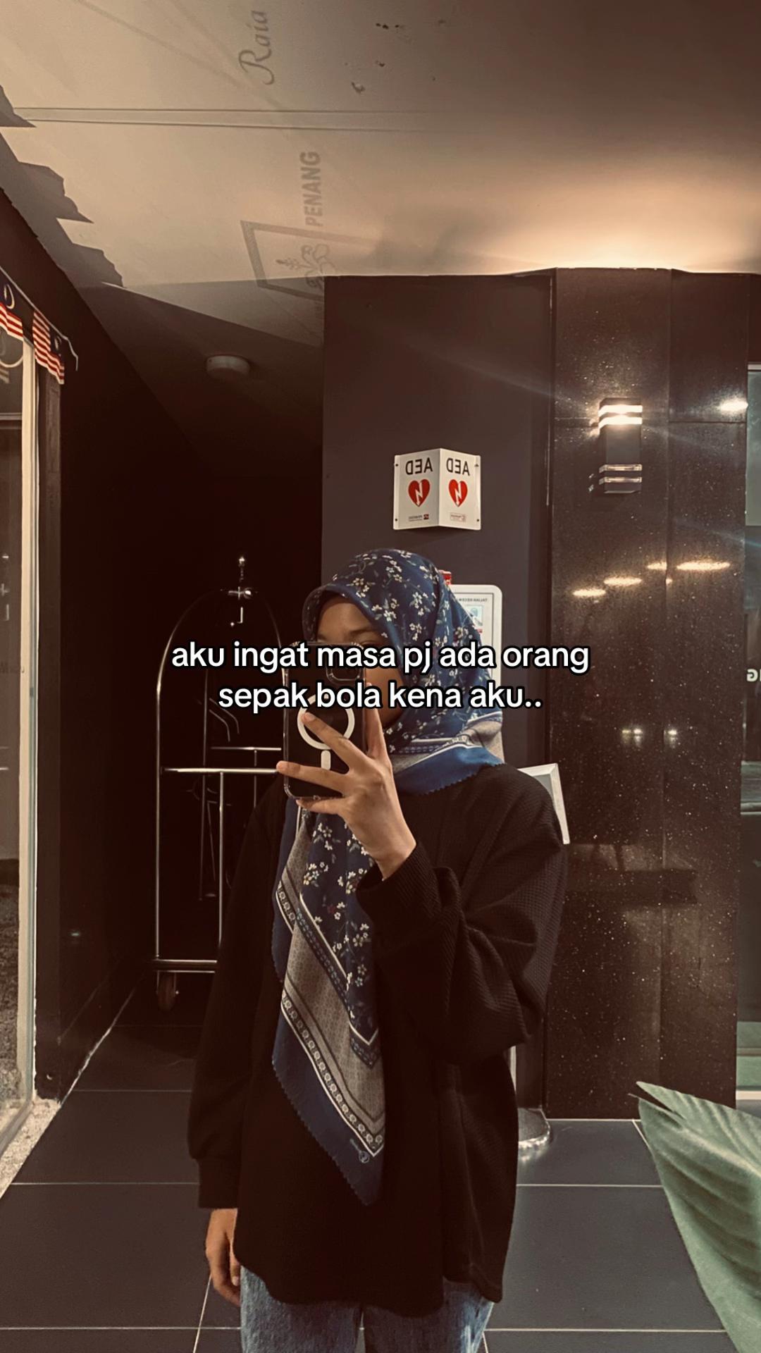 @👤