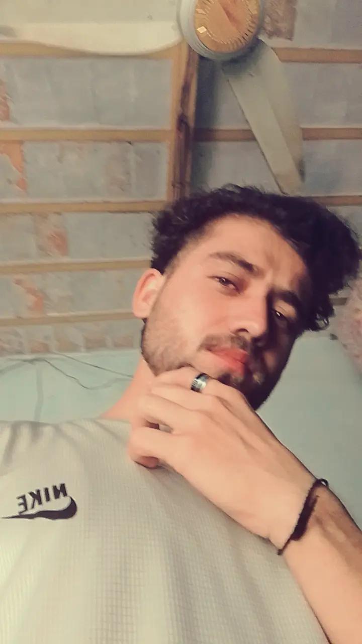 @NotUr_Sandeep💫🦋