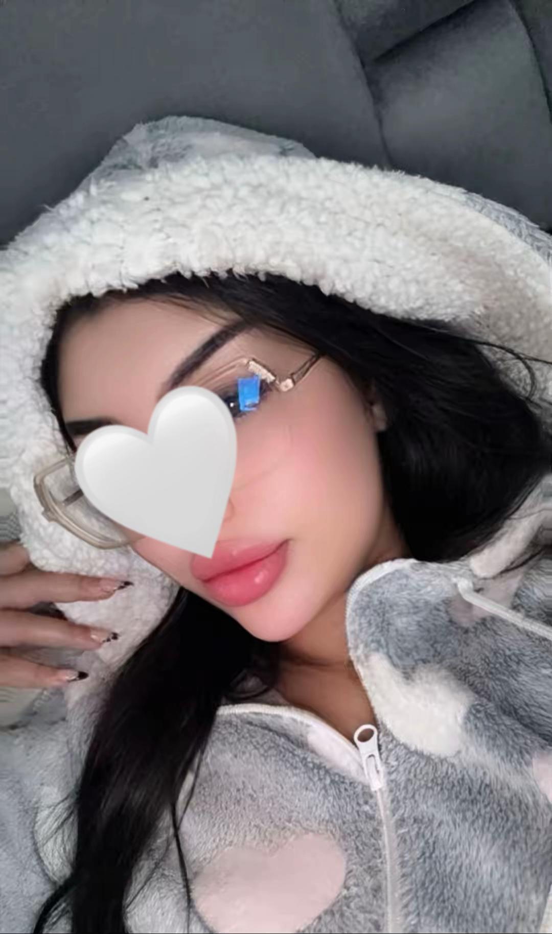 @Nadia Nahiri