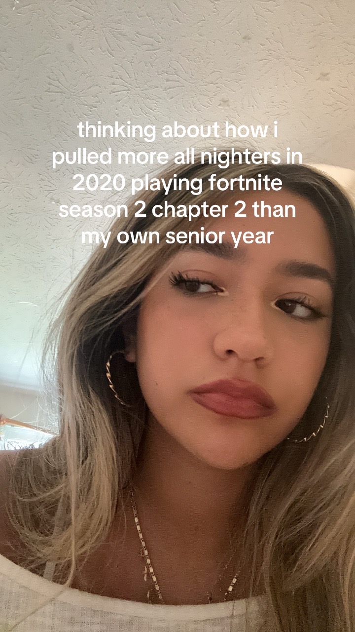 @𝐜𝐚𝐬𝐞𝐲 𝐥𝐨𝐧𝐭𝐨𝐜