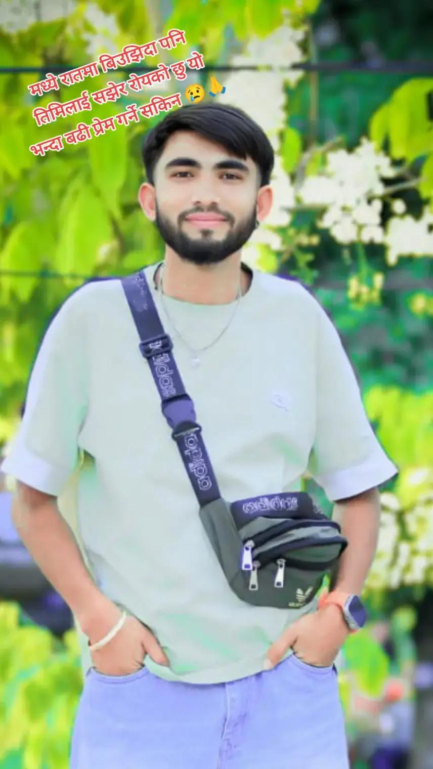 @महाराजा 🩷🧡