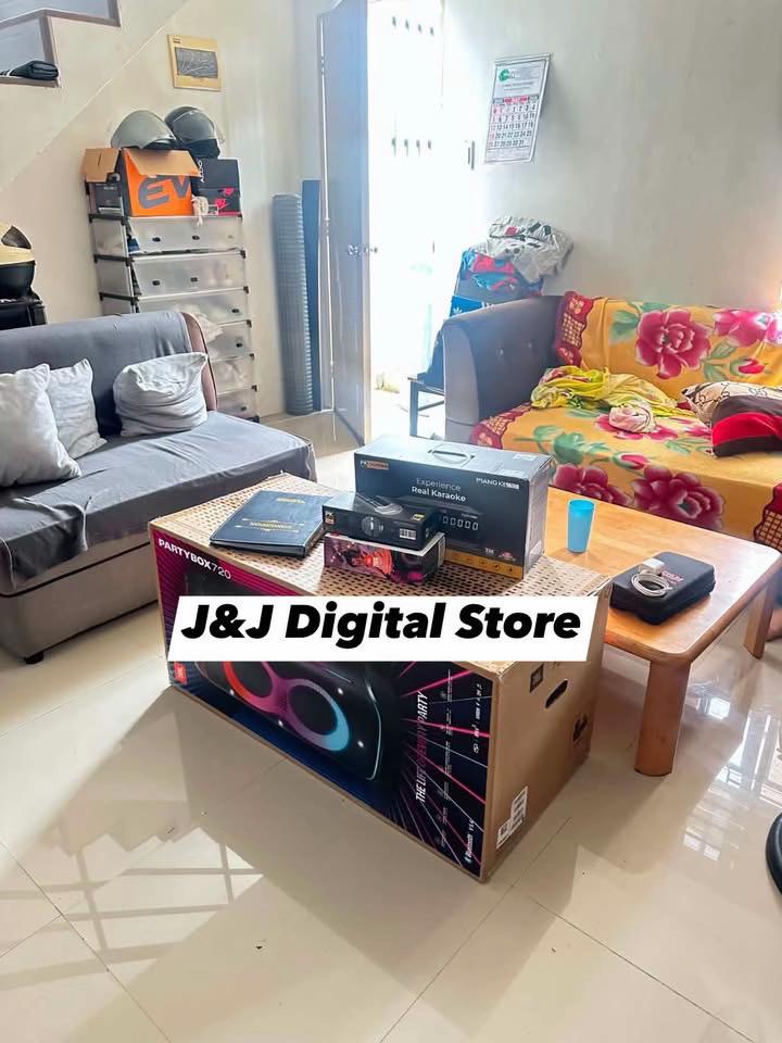 @J&J Digital Store