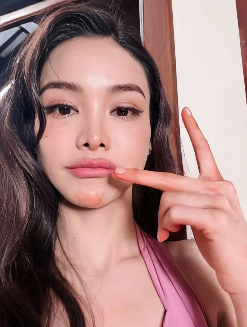 @itsdeeツ