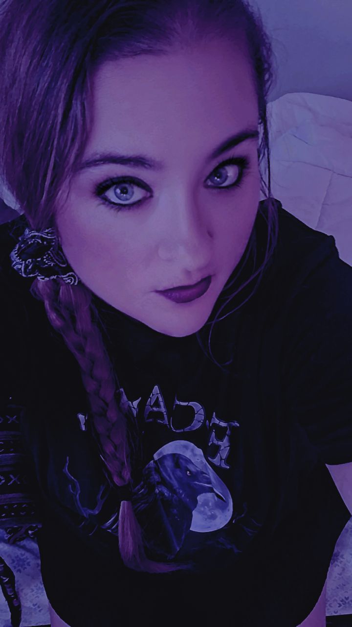 @THEdivinehighpriestess111